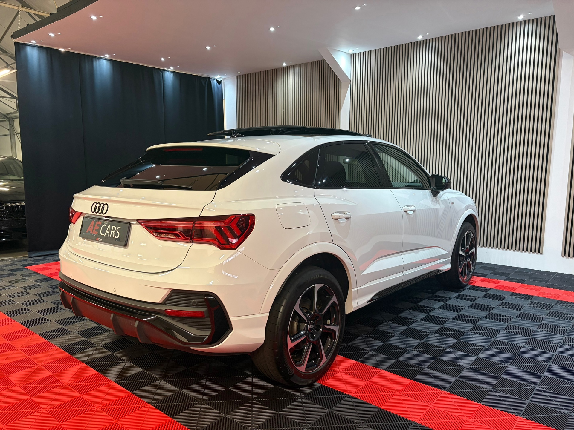 Audi Q3 Sportback 45 TFSI e S Edition S (2022), foto 16