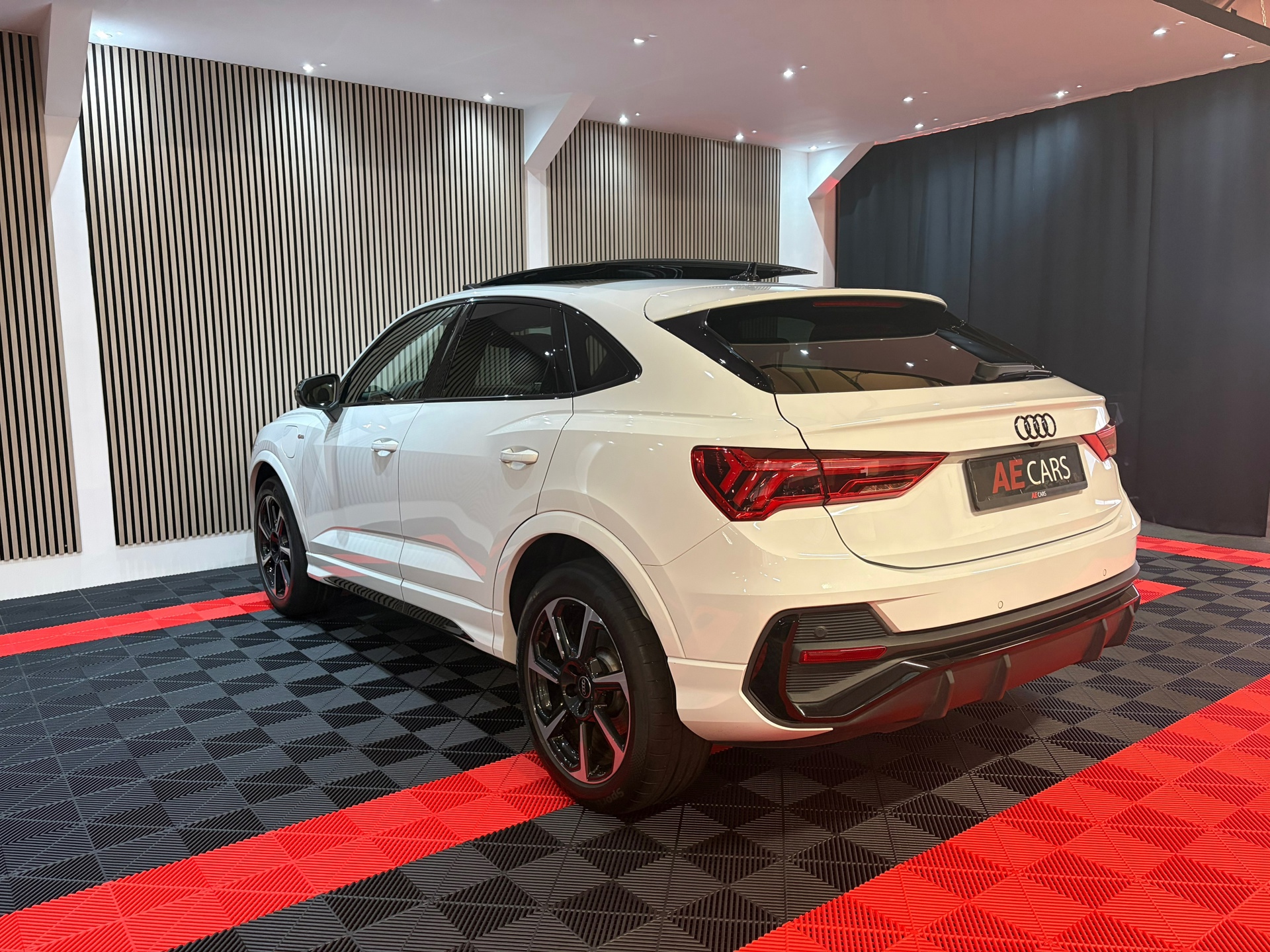 Audi Q3 Sportback 45 TFSI e S Edition S (2022), foto 17