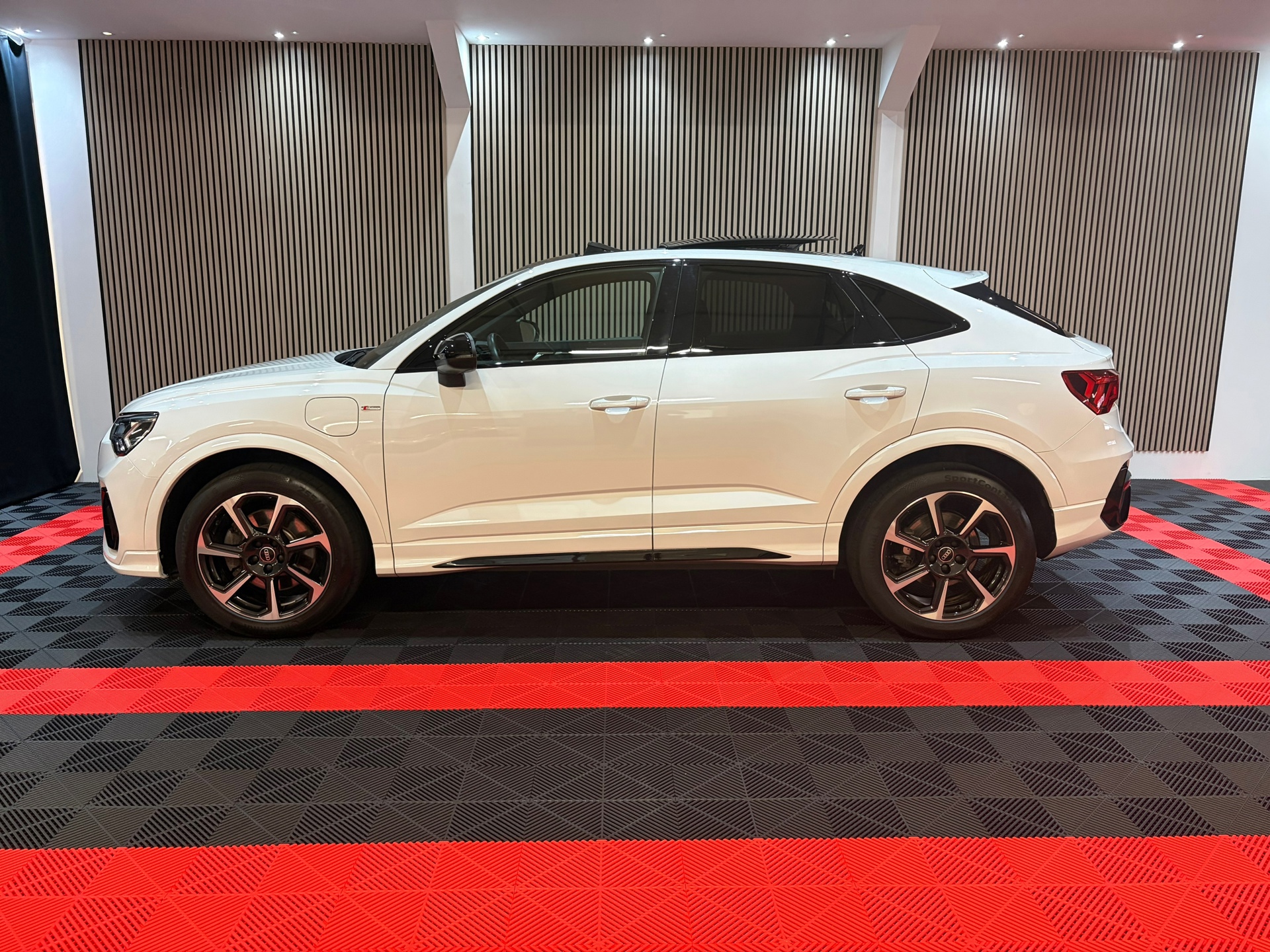 Audi Q3 Sportback 45 TFSI e S Edition S (2022), foto 4