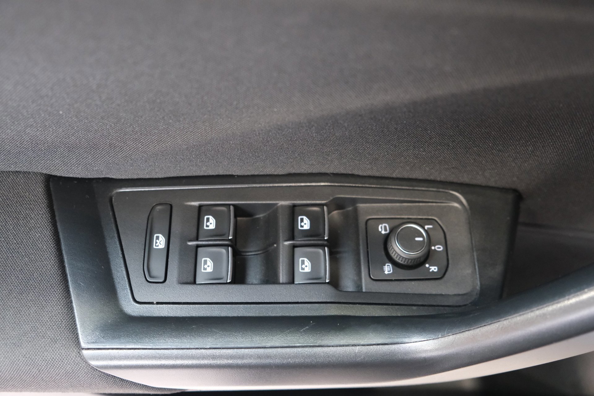 Volkswagen T-Roc 1.5 TSI Style Business (2021), foto 12