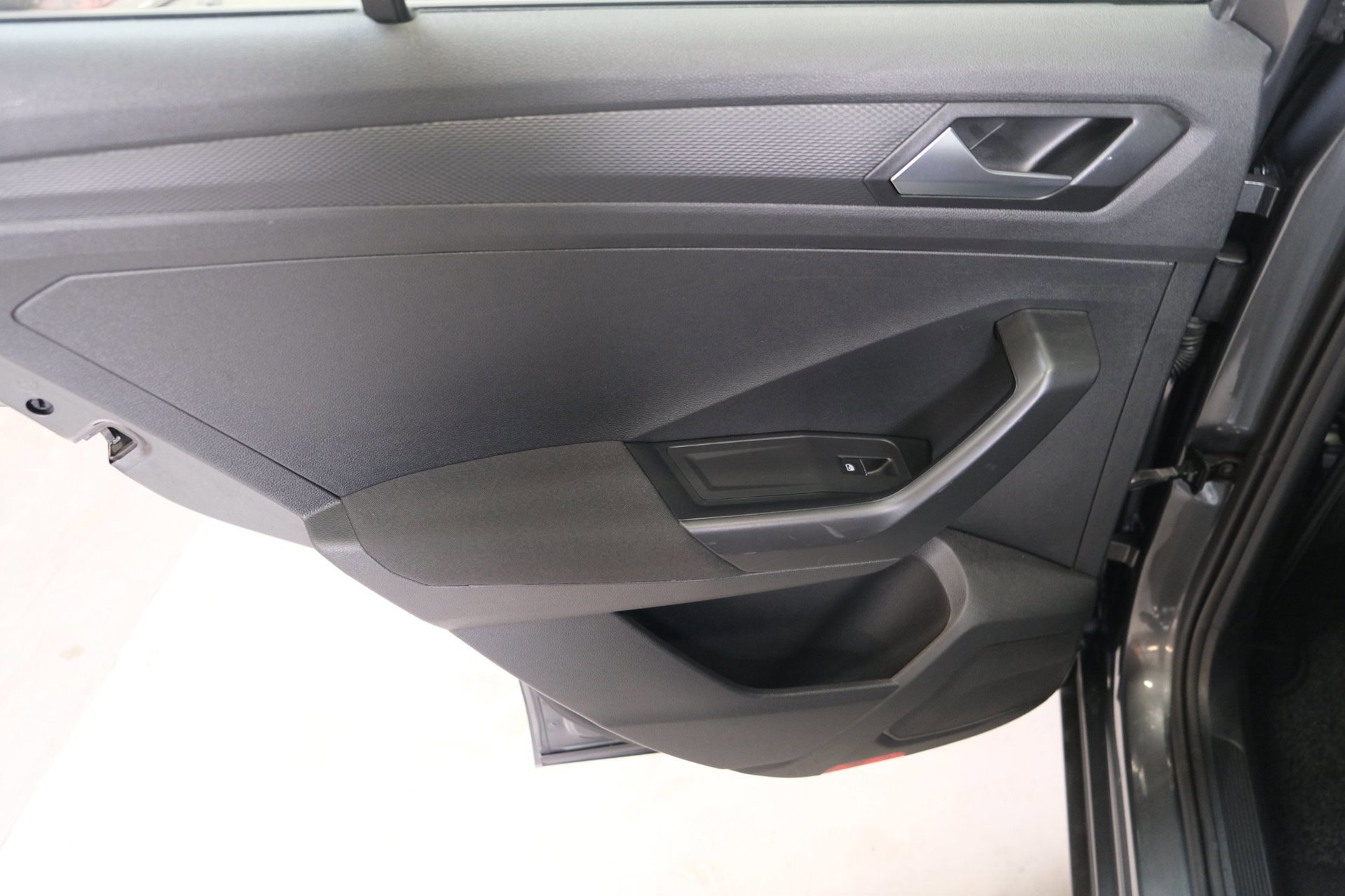 Volkswagen T-Roc 1.5 TSI Style Business (2021), foto 9