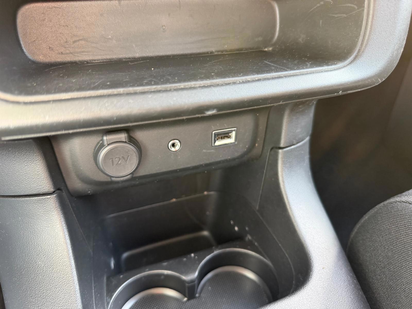 Citroen C3 1.2 PureTech ELLE (2018), foto 24