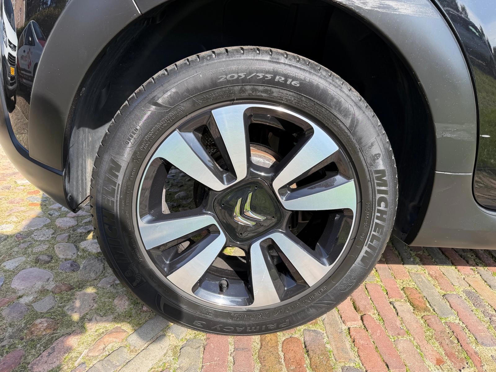 Citroen C3 1.2 PureTech ELLE (2018), foto 30