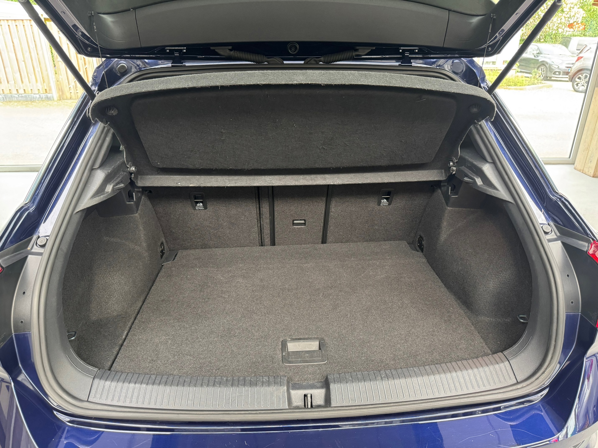 Volkswagen T-Roc 1.5 TSI Sport (2018), foto 27