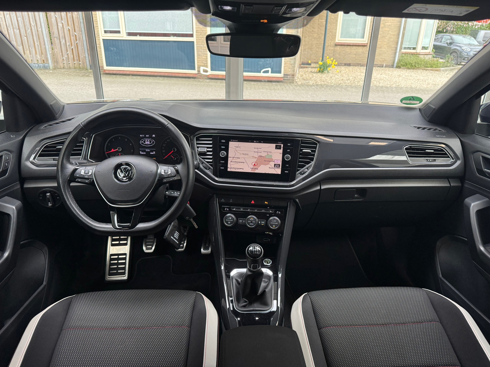 Volkswagen T-Roc 1.5 TSI Sport (2018), foto 5
