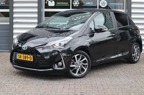 Toyota Yaris 1.5 Hybrid Premium (2018)