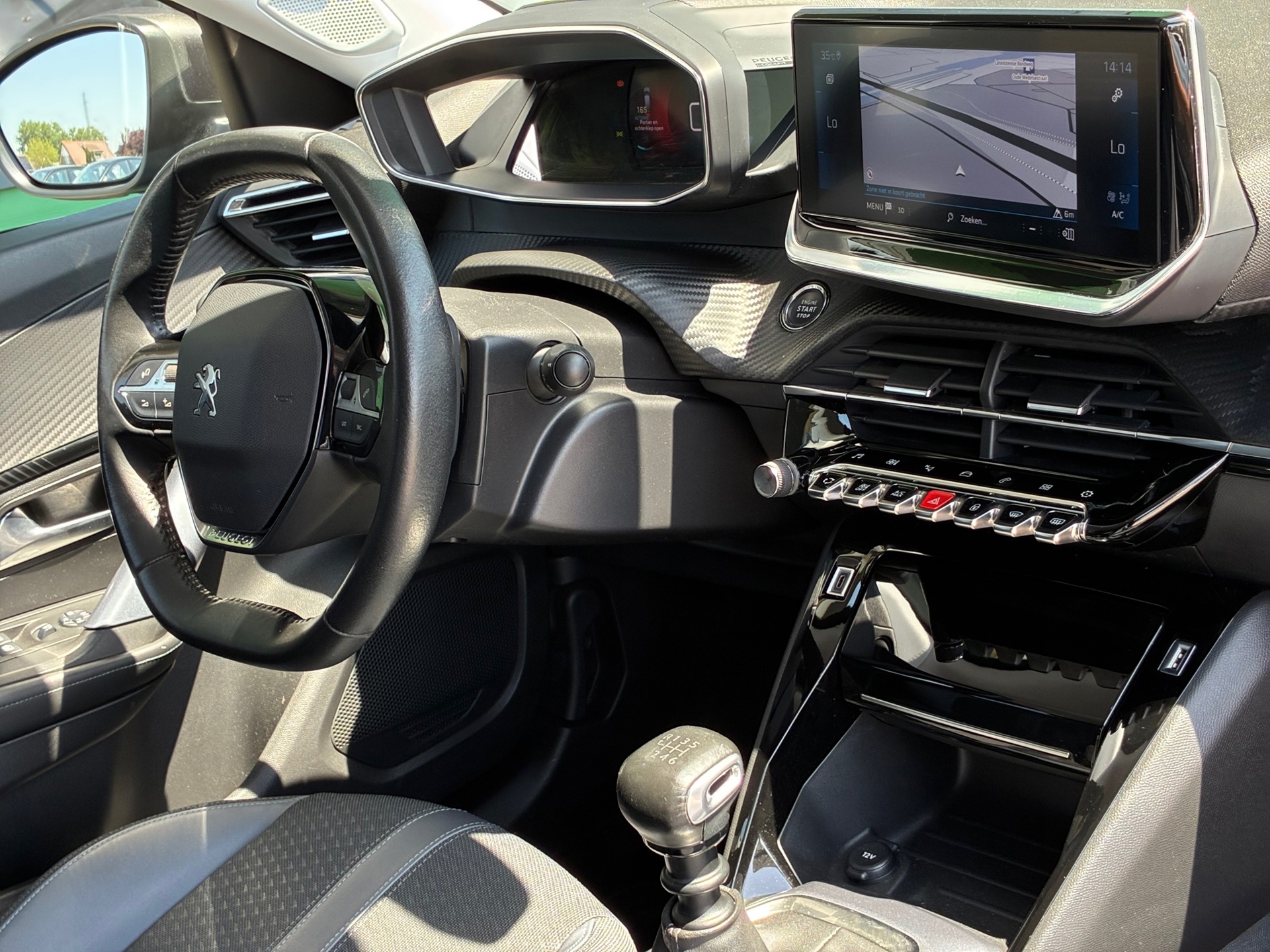 Peugeot 2008 1.2 PureTech Blue Lease Allure (2020), foto 11