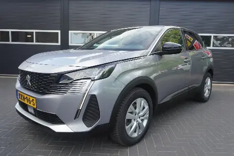 Peugeot 3008 1.2 Aut (2023)
