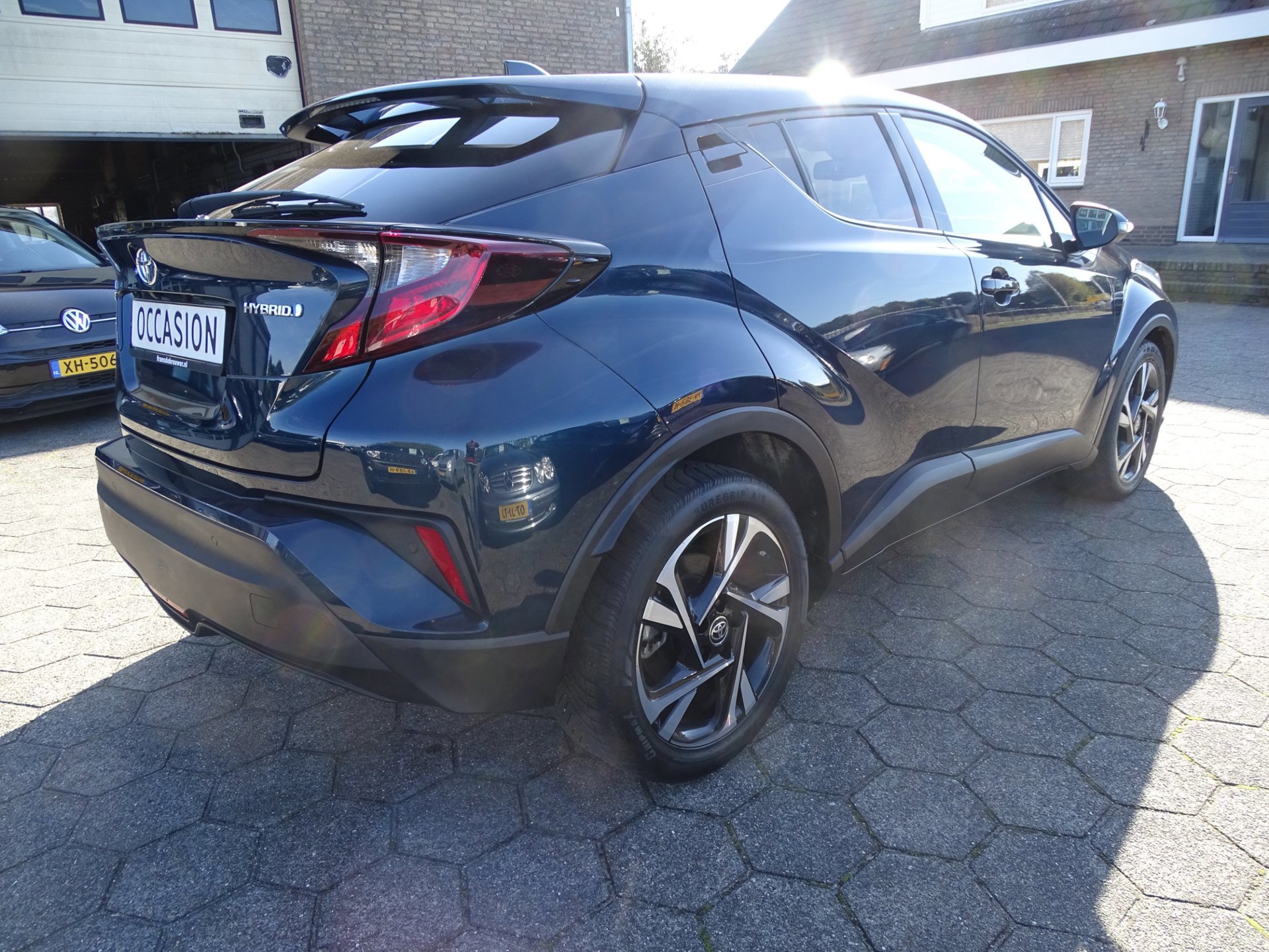 Toyota C-HR 1.8 Hybrid Dynamic (2023), foto 3
