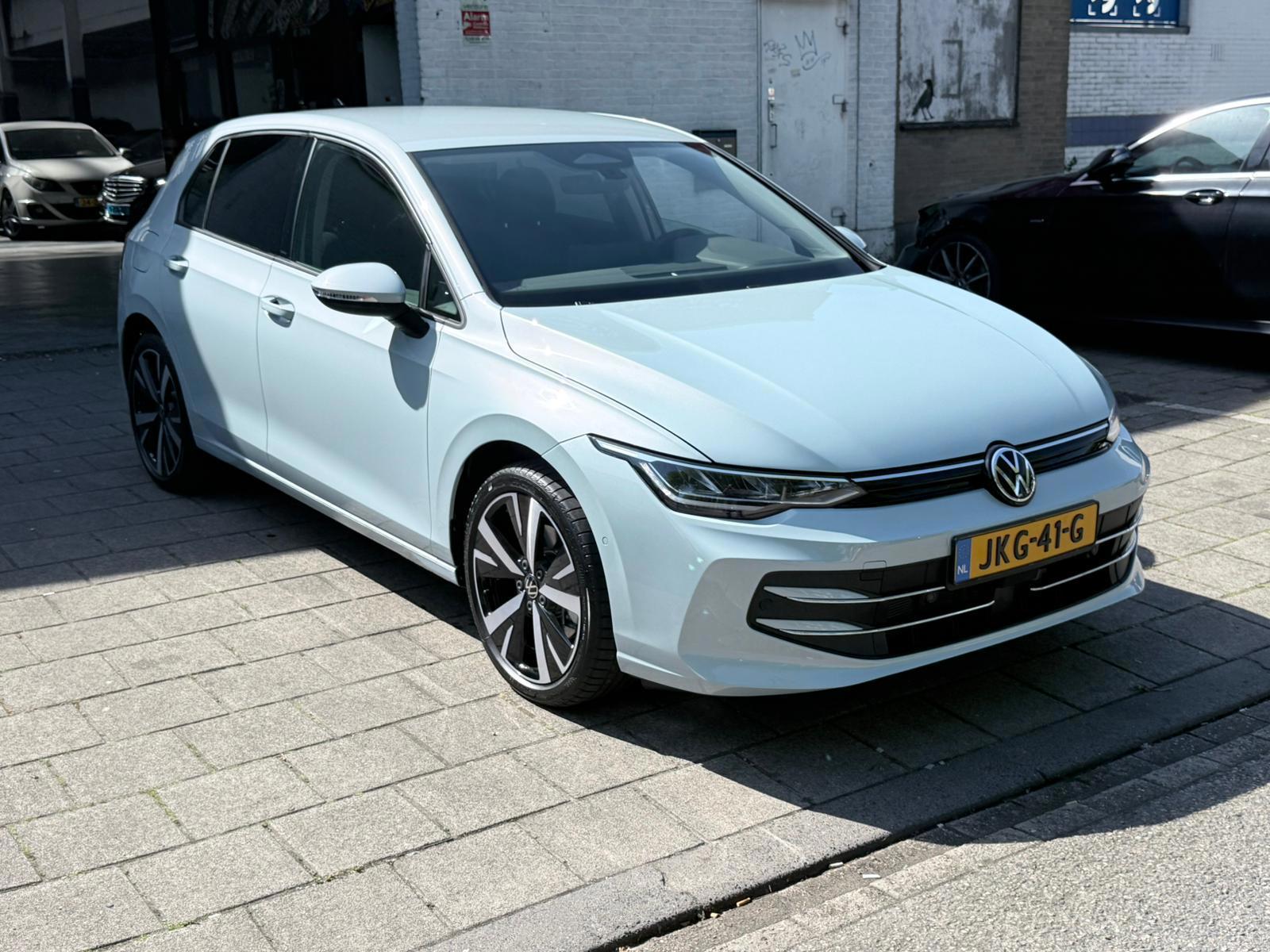Volkswagen Golf 1.5 eHybrid Life Edition (2025), foto 3