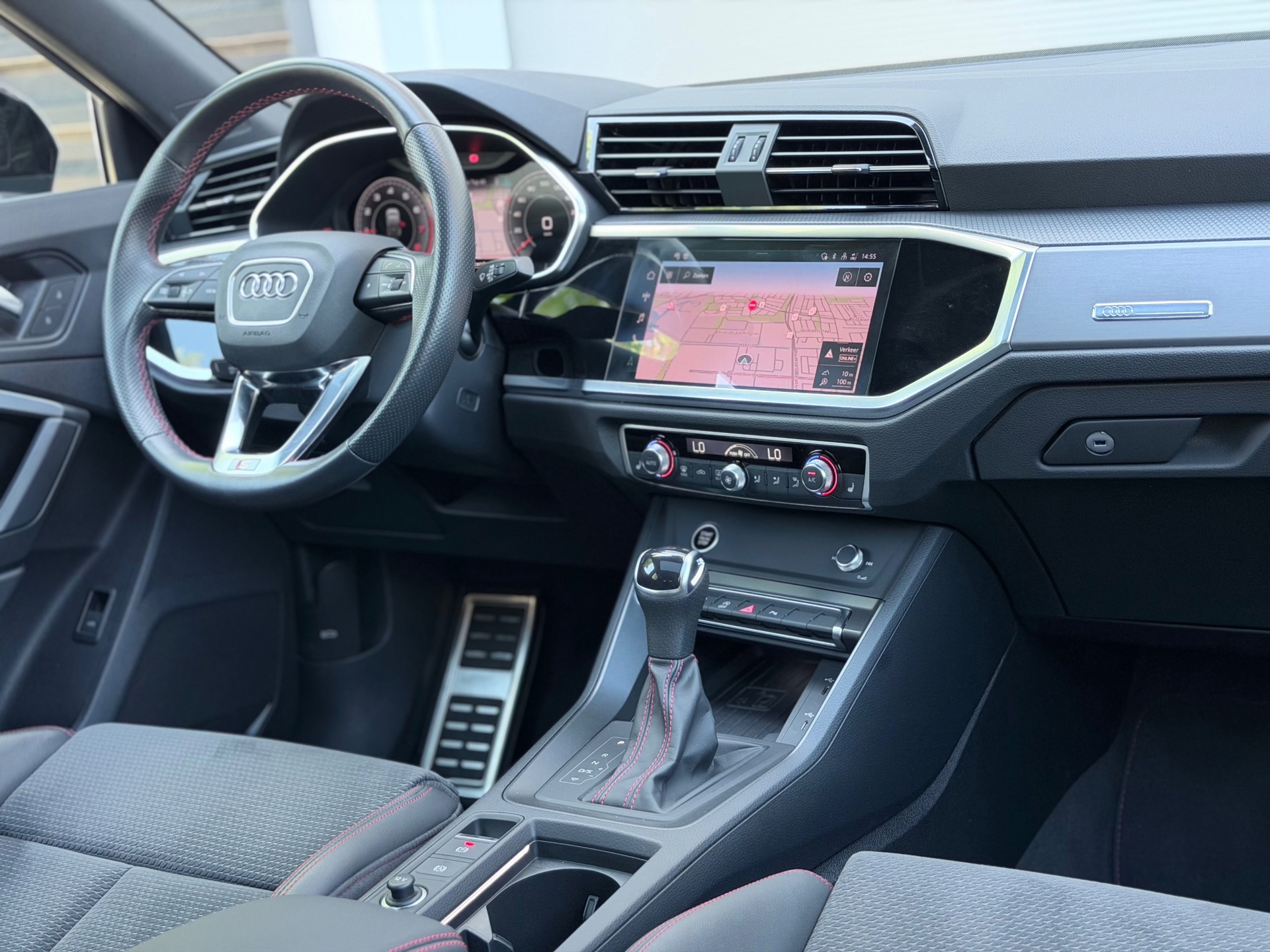 Audi Q3 Sportback 35 TFSI S-Line (2022), foto 17