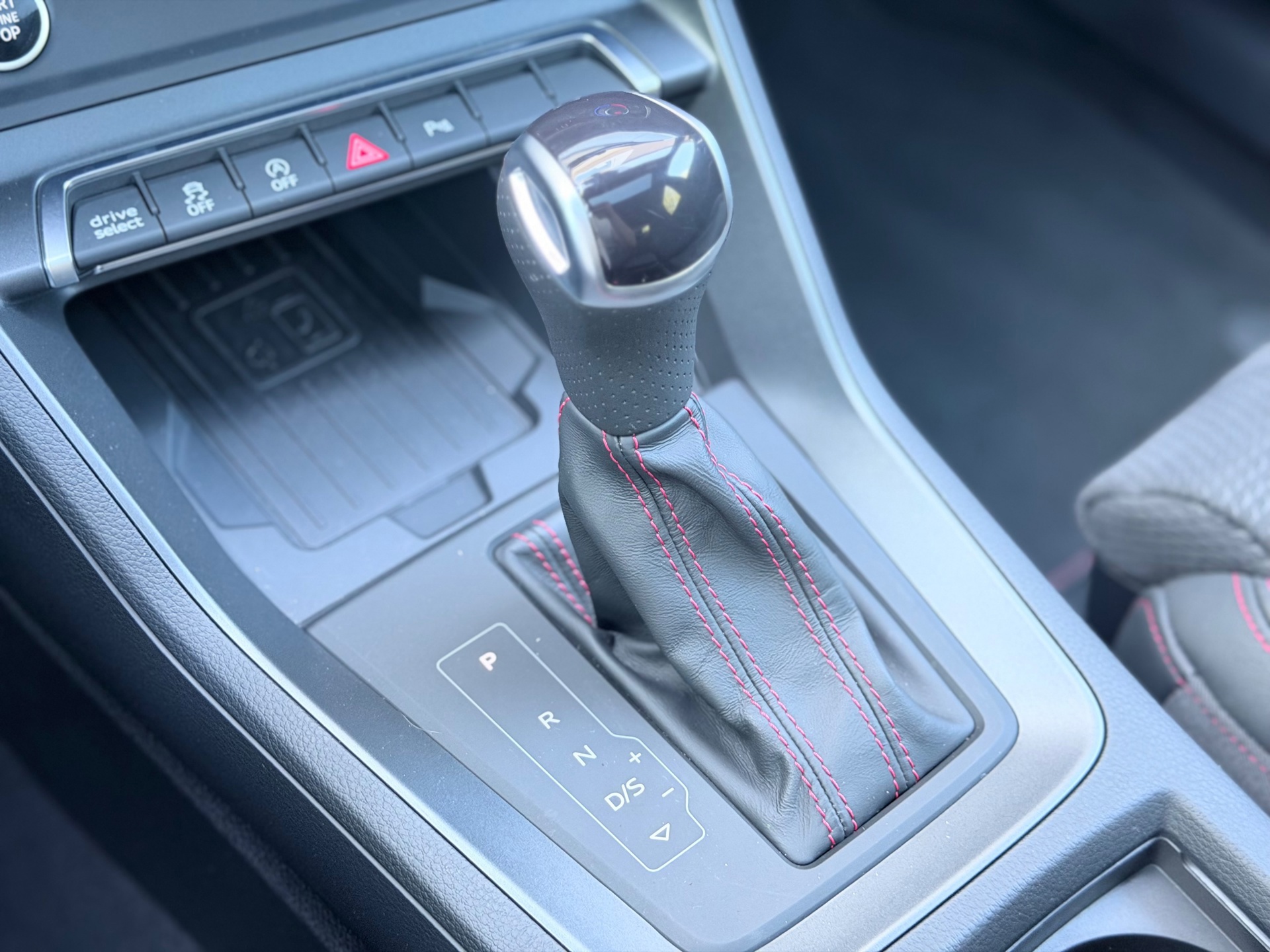 Audi Q3 Sportback 35 TFSI S-Line (2022), foto 18