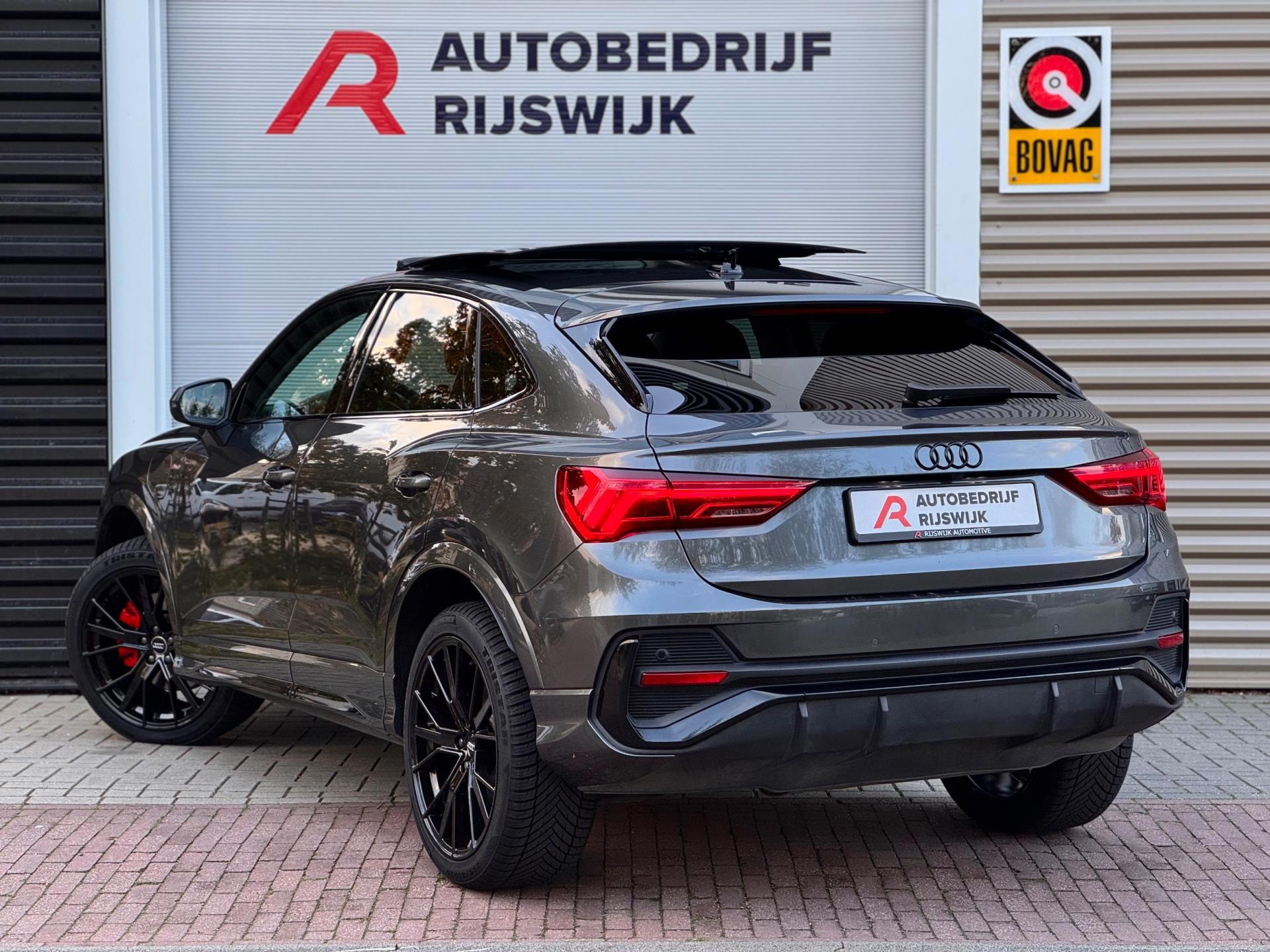 Audi Q3 Sportback 35 TFSI S-Line (2022), foto 3