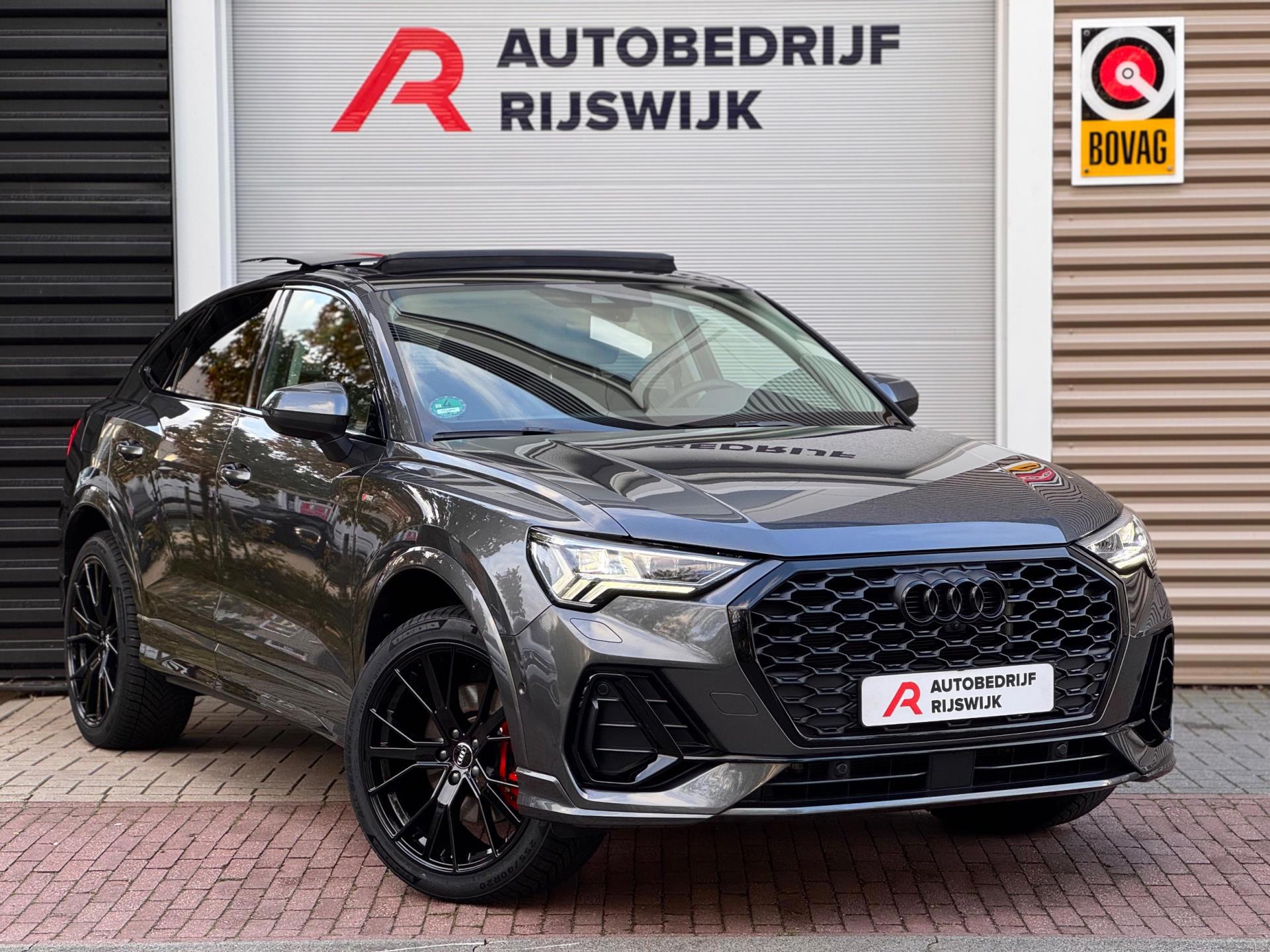 Audi Q3 Sportback 35 TFSI S-Line (2022), foto 6