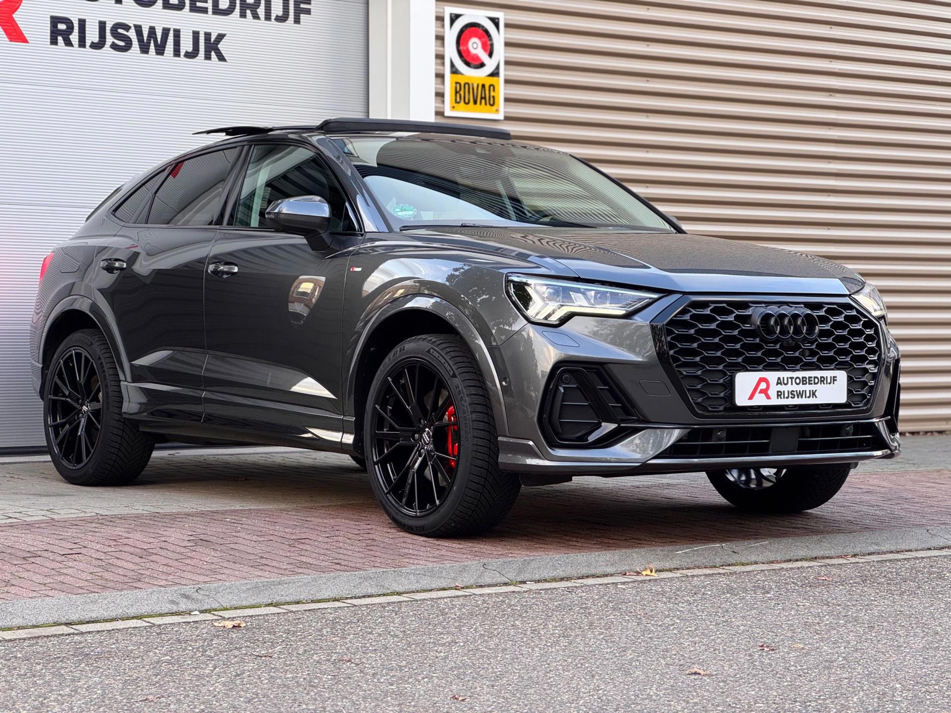 Audi Q3 Sportback 35 TFSI S-Line (2022), foto 9