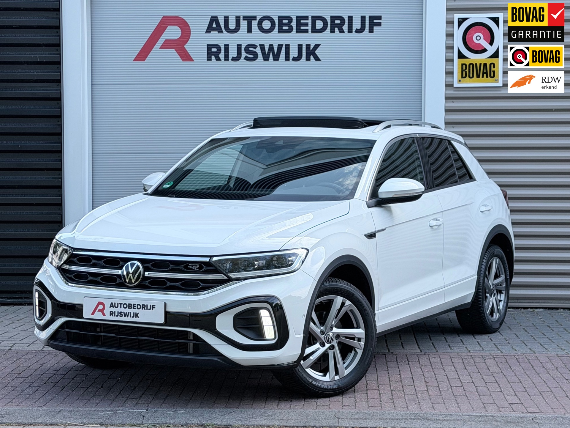 Volkswagen T-ROC 1.5 TSI 3xR-Line (2022), foto 1
