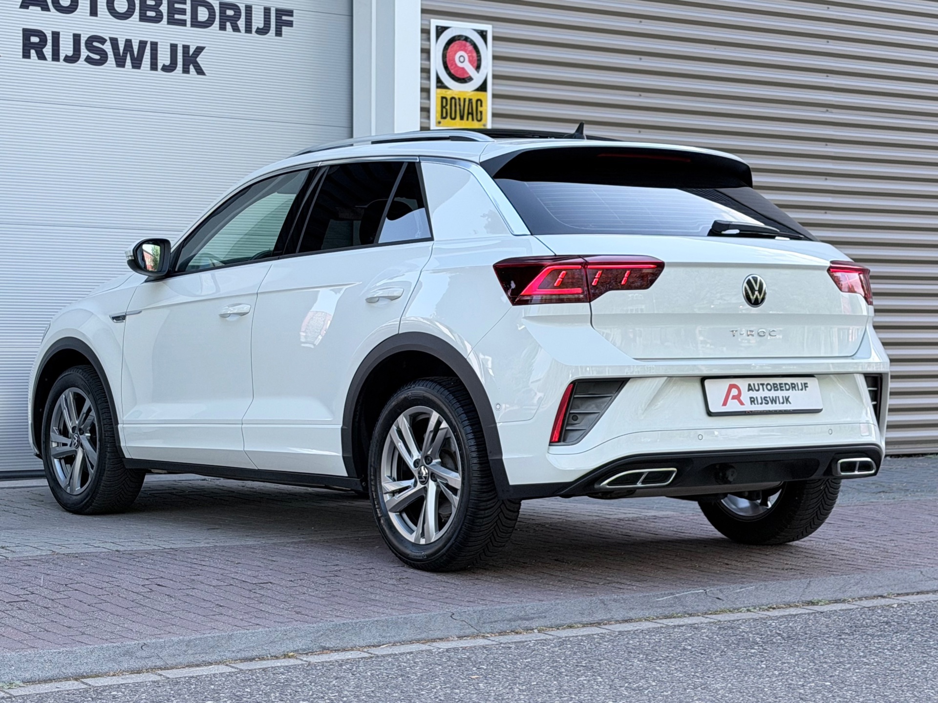 Volkswagen T-ROC 1.5 TSI 3xR-Line (2022), foto 7