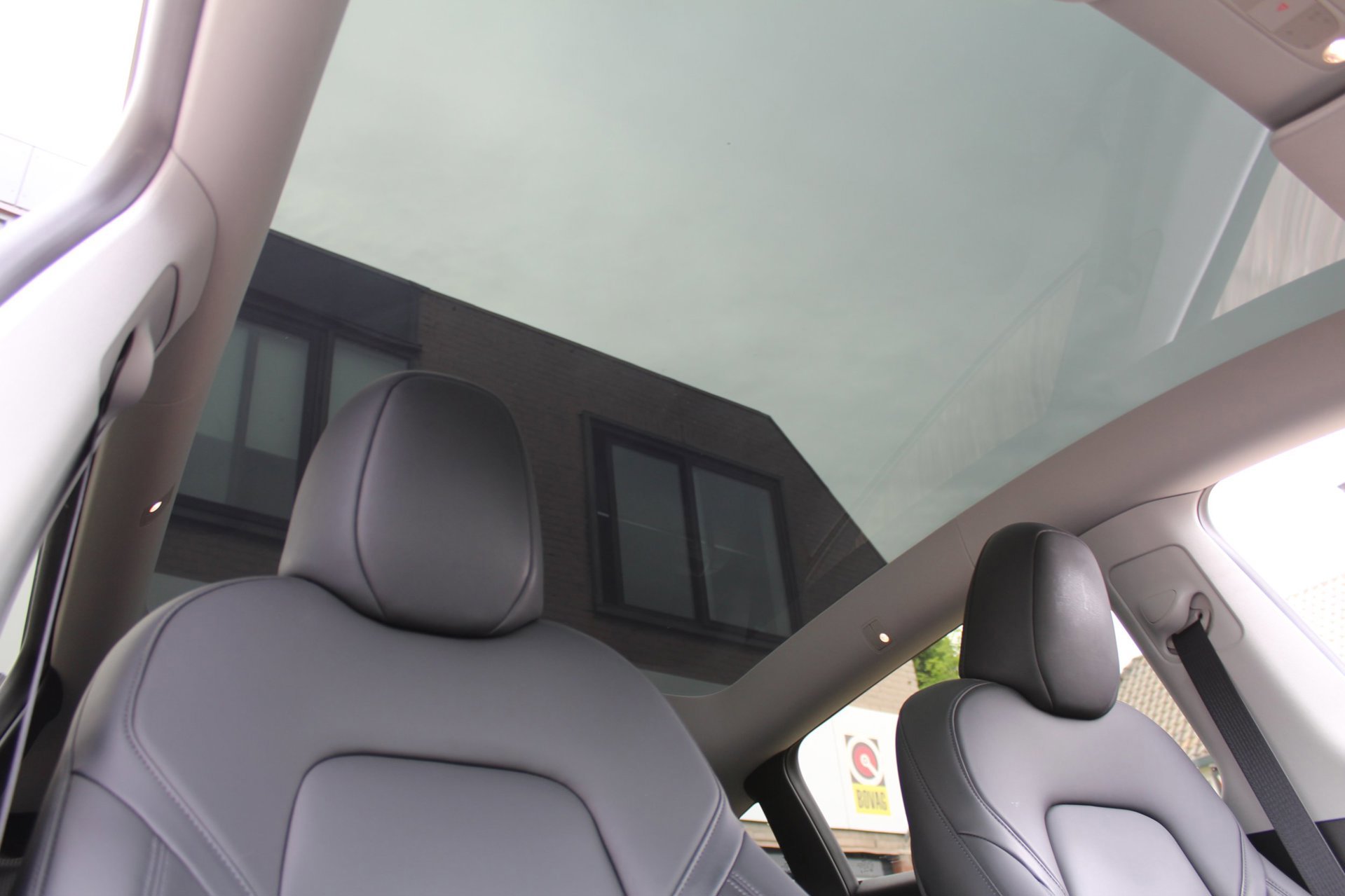 Tesla Model Y Long Range AWD 75 kWh 20"LMV (2021), foto 5