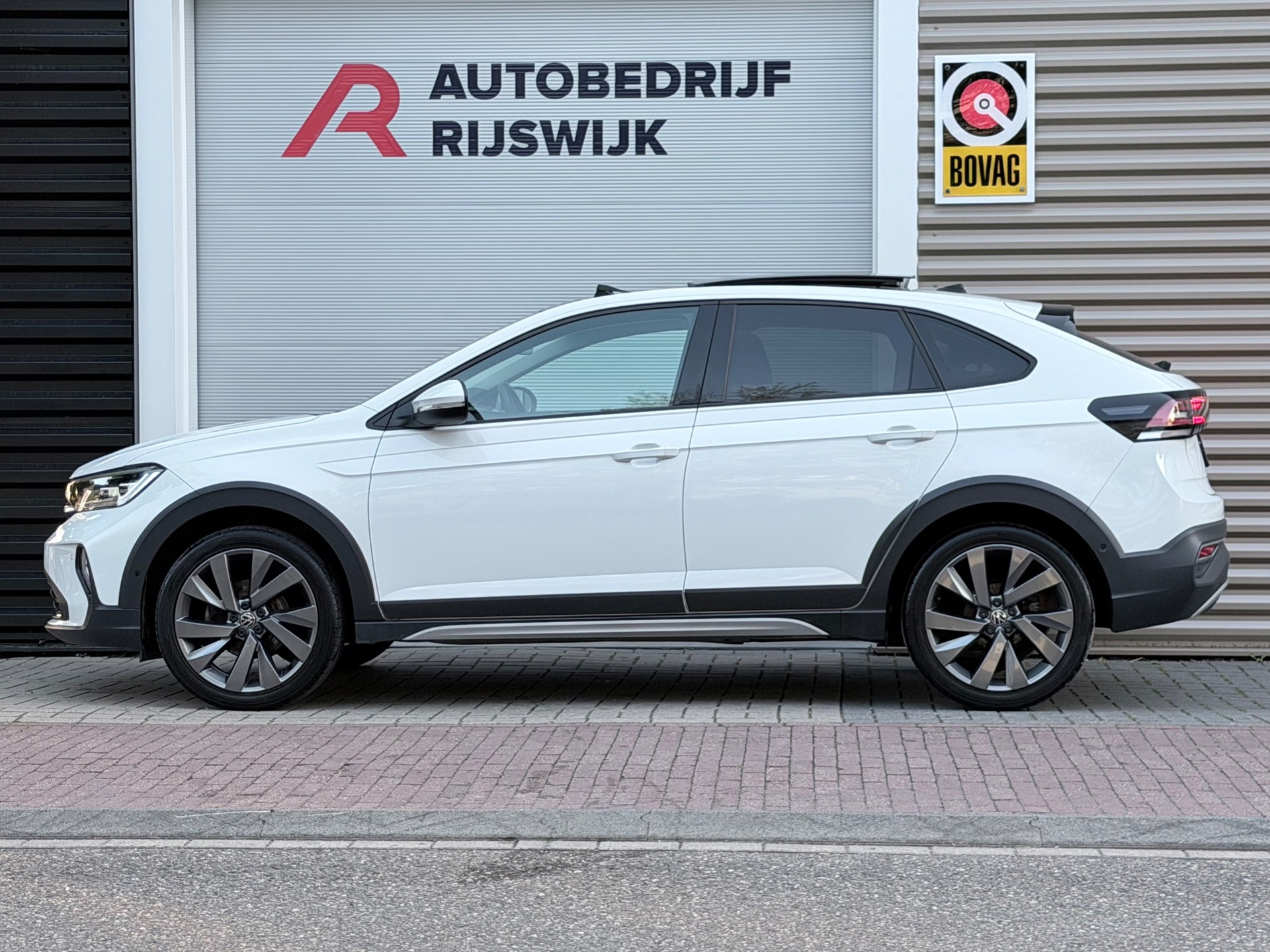 Volkswagen Taigo 1.5 TSI Style (2022), foto 2