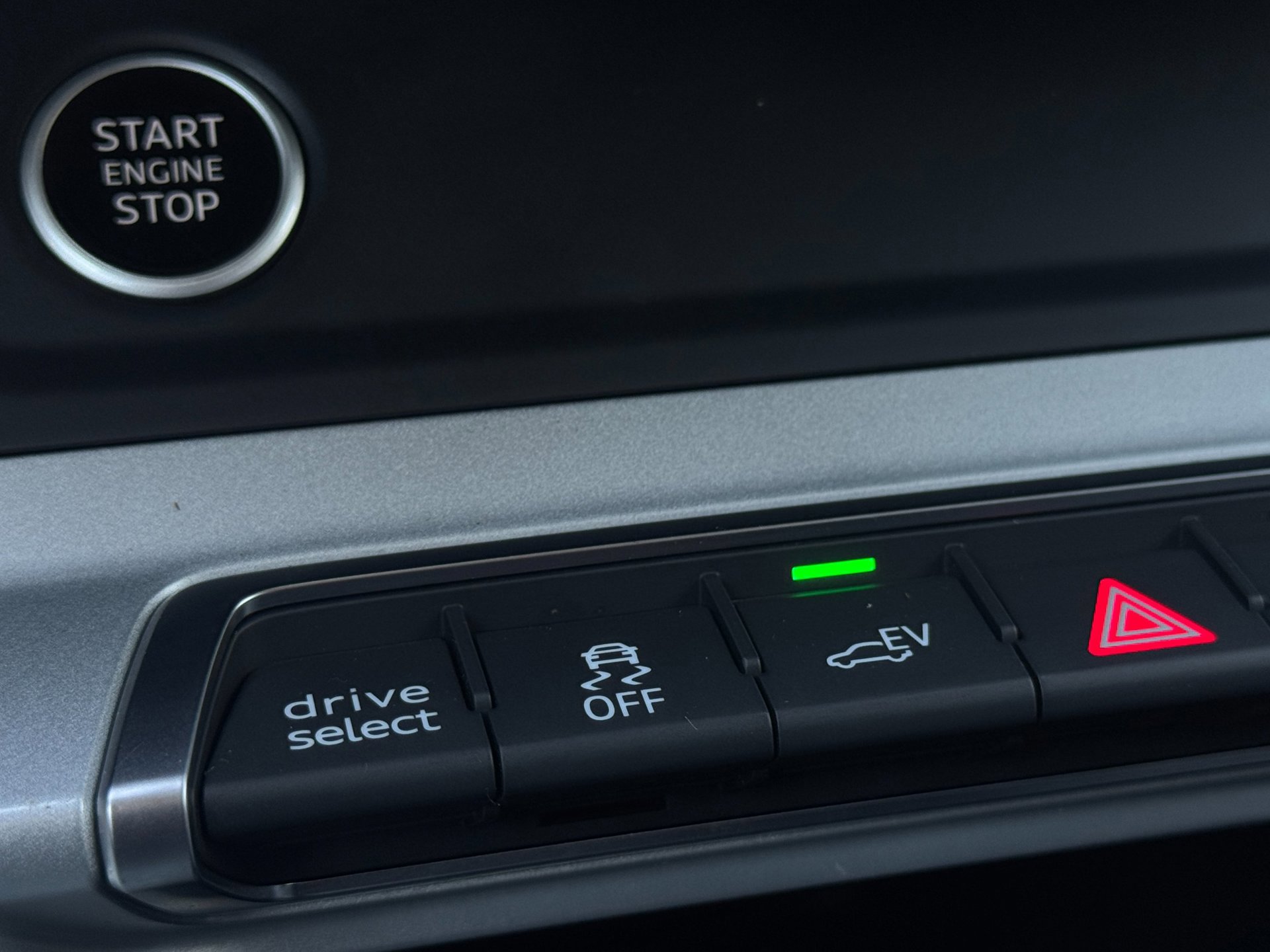 Audi Q3 45 TFSI e S edition SOH 98 (2021), foto 30