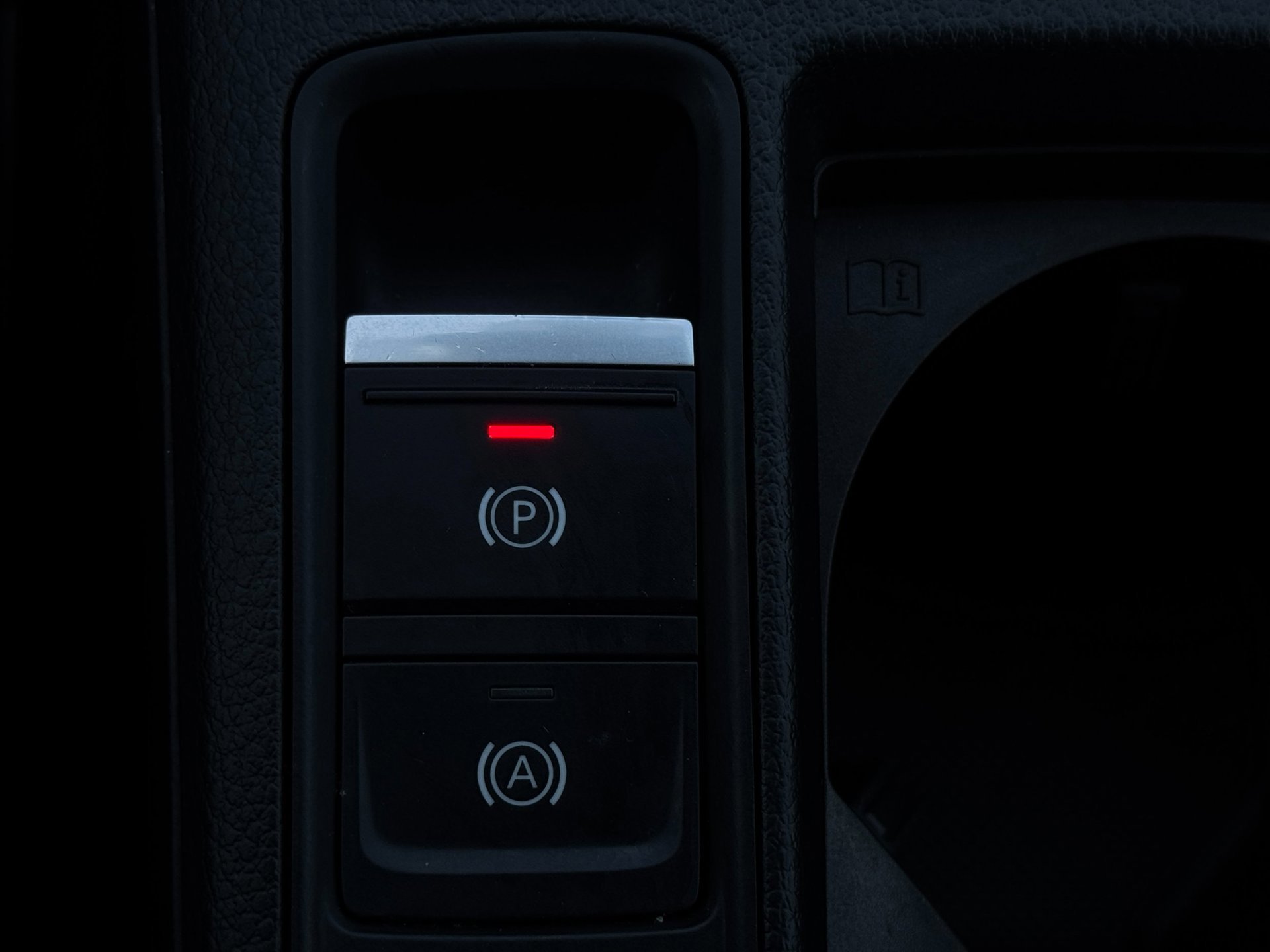 Audi Q3 45 TFSI e S edition SOH 98 (2021), foto 32