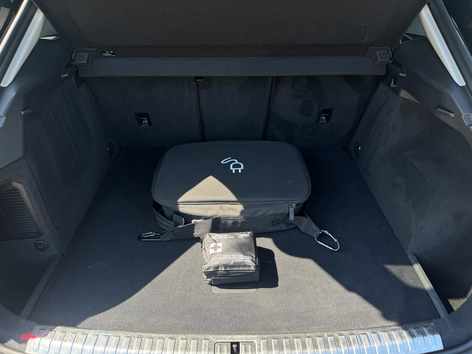 Audi Q3 45 TFSI e S edition SOH 98 (2021), foto 42