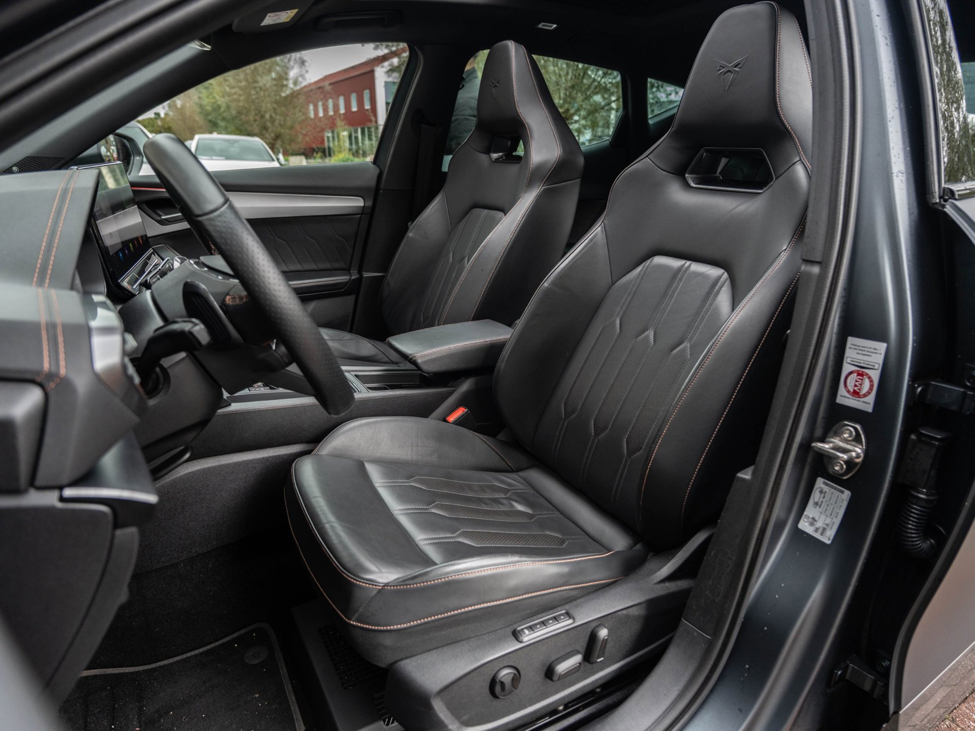 CUPRA Formentor 2.0 TSI 4DRIVE (2021), foto 15