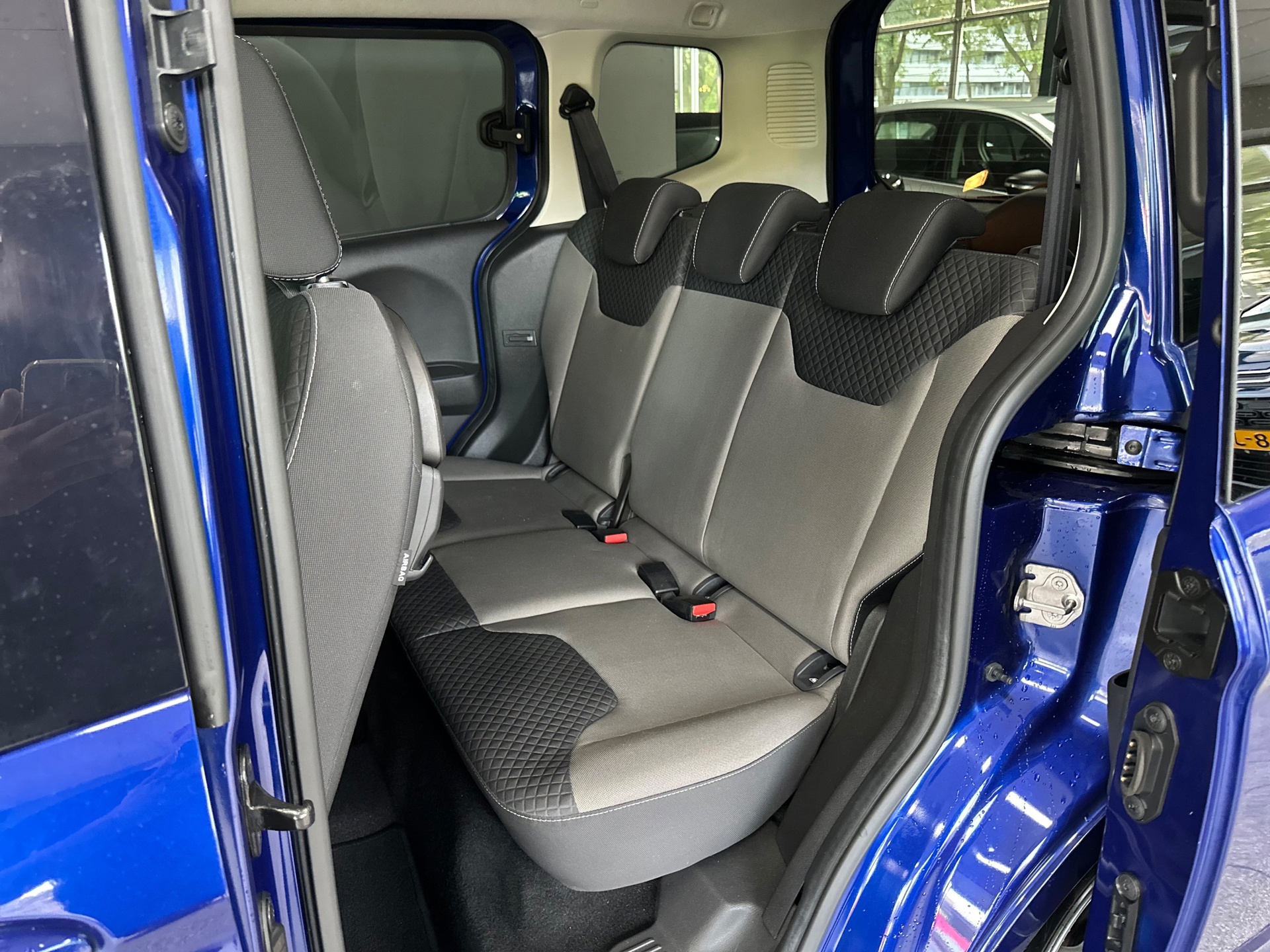 Ford Tourneo Courier 1.0 Titanium (2016), foto 13