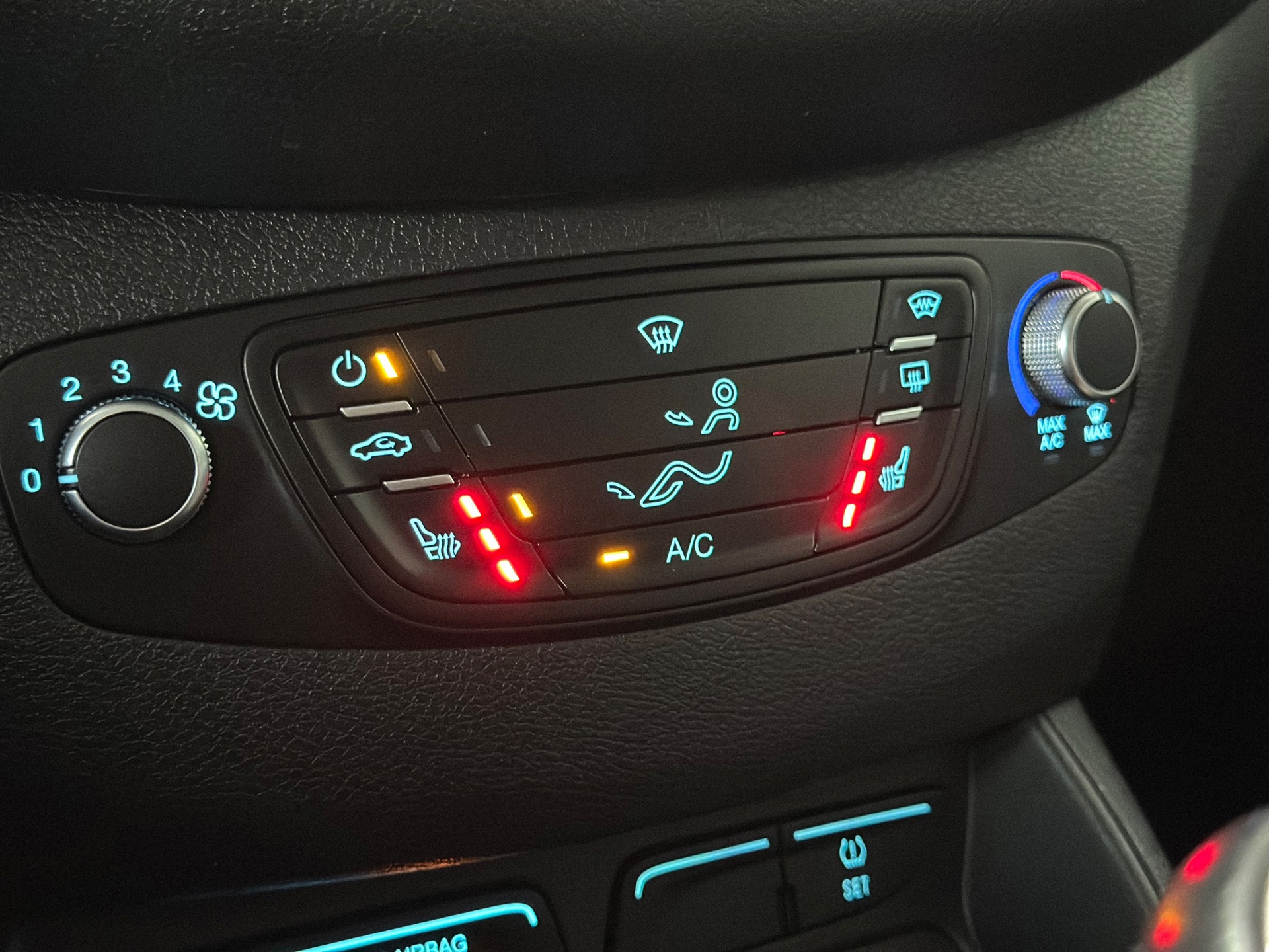 Ford Tourneo Courier 1.0 Titanium (2016), foto 20