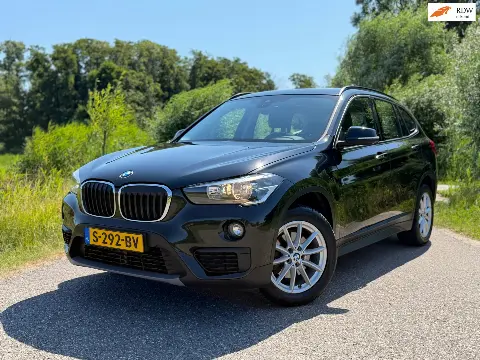 BMW X1 SDrive18i High Executive (2017)