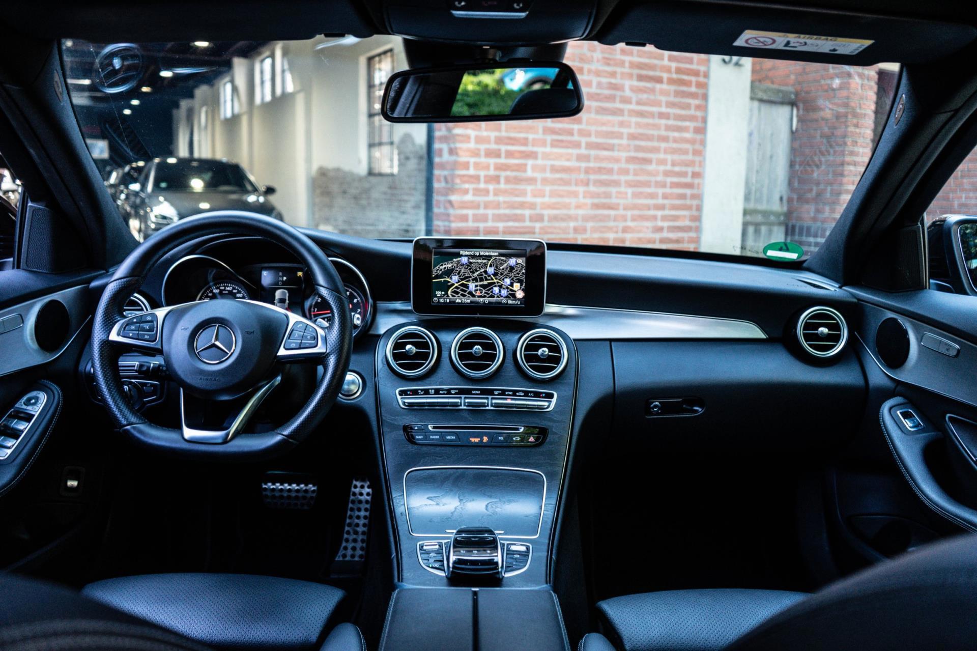 Mercedes-Benz C-klasse 180 AMG Line (2018), foto 11