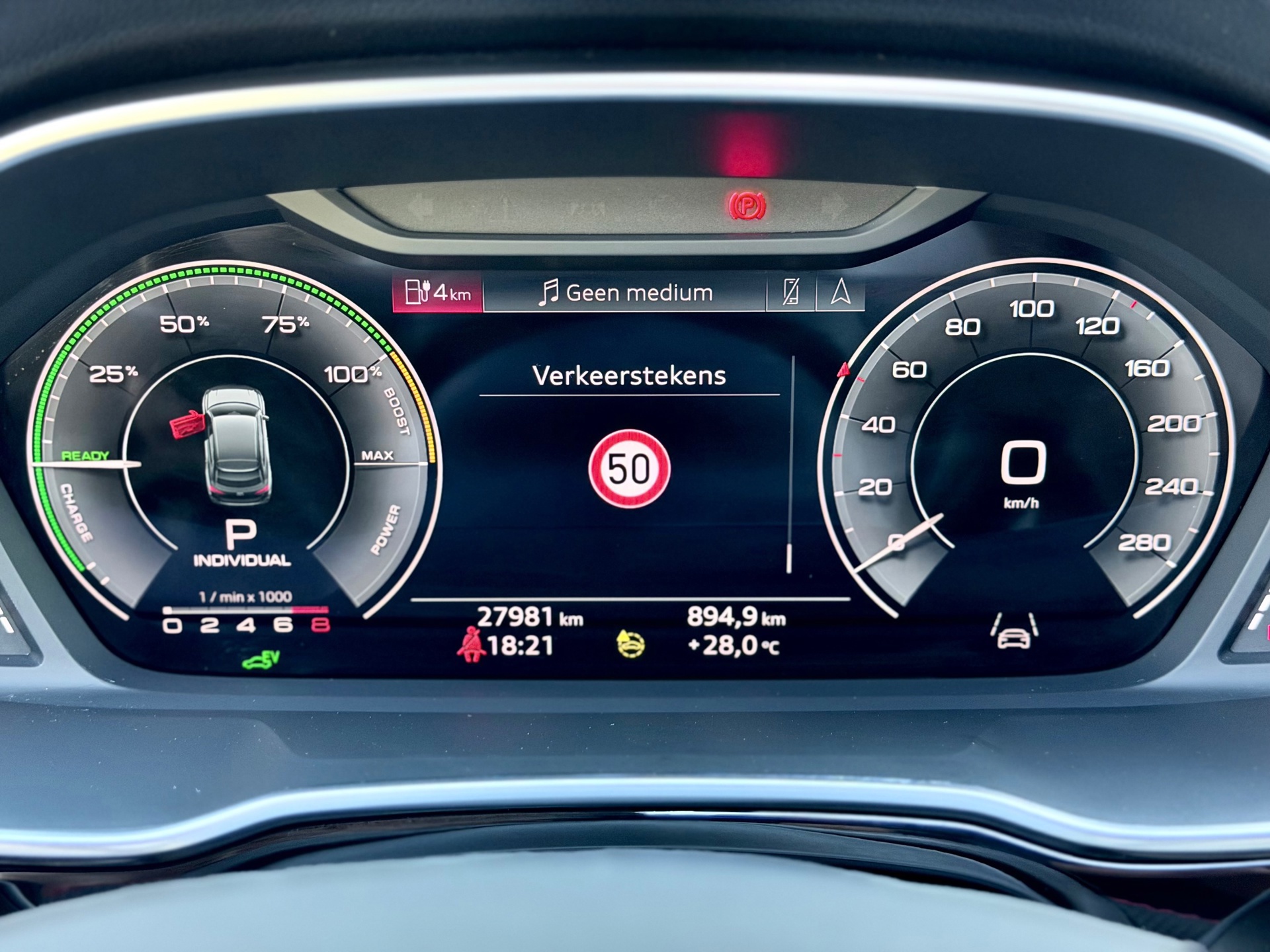 Audi Q3 Sportback 45 TFSI e S Edition (2022), foto 32
