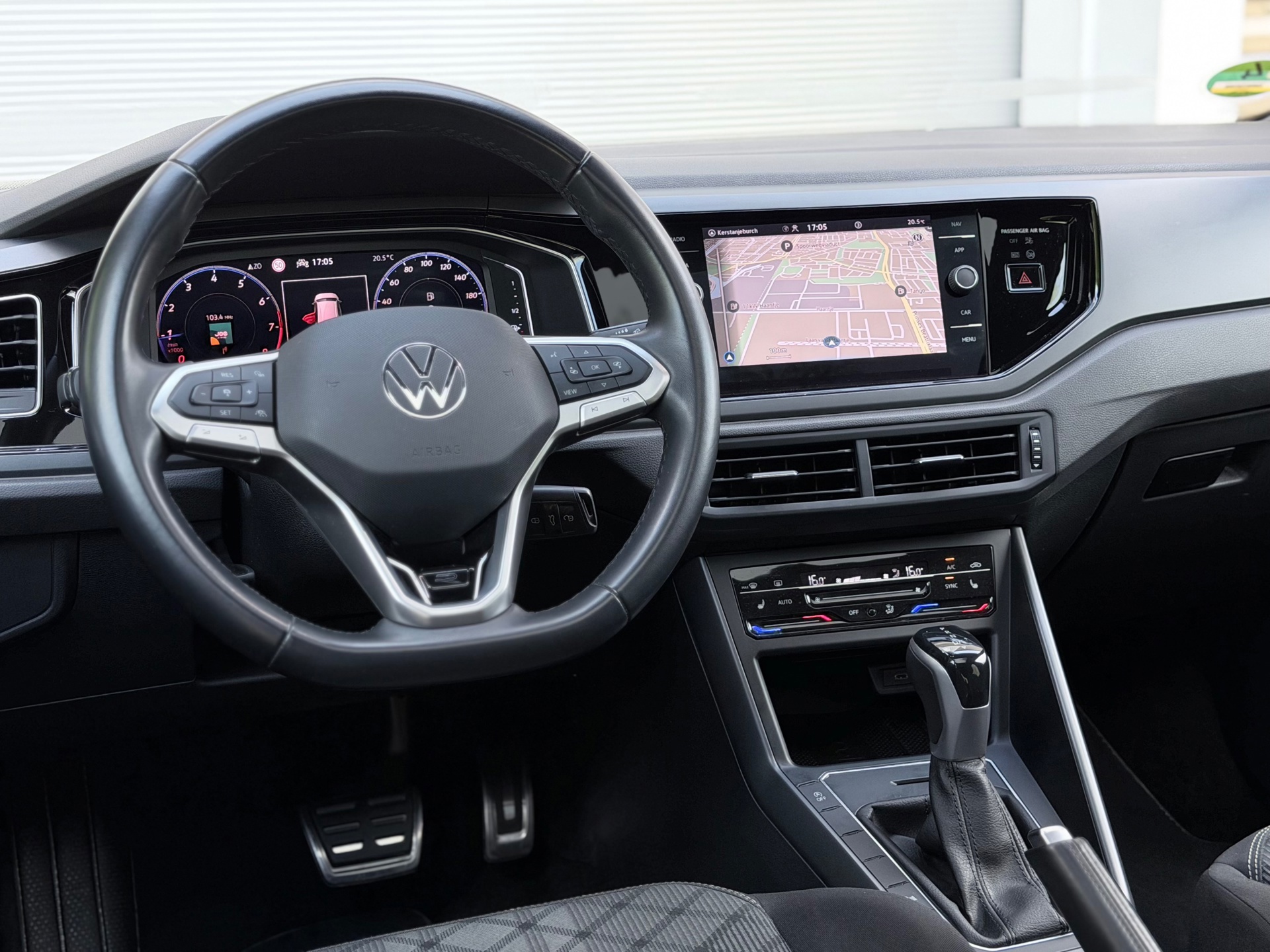 Volkswagen Taigo 1.5 TSI 3xR-Line (2022), foto 11