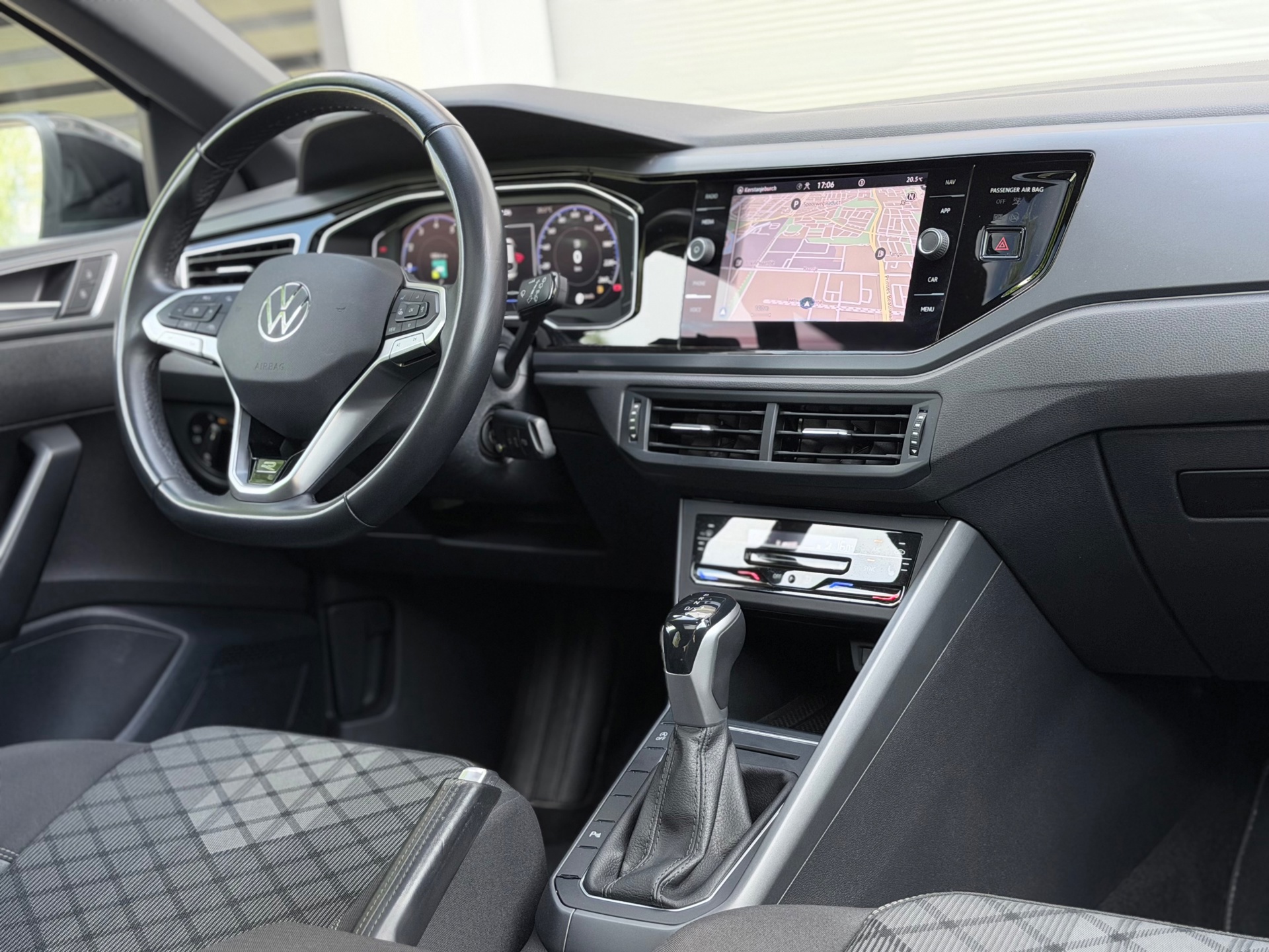Volkswagen Taigo 1.5 TSI 3xR-Line (2022), foto 15
