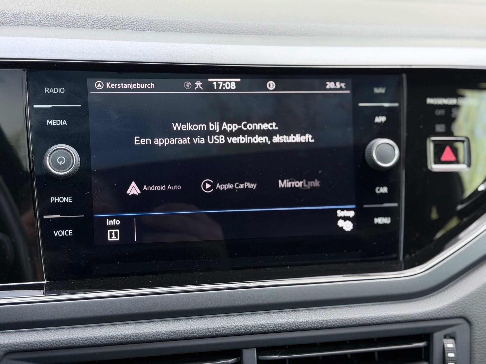 Volkswagen Taigo 1.5 TSI 3xR-Line (2022), foto 20