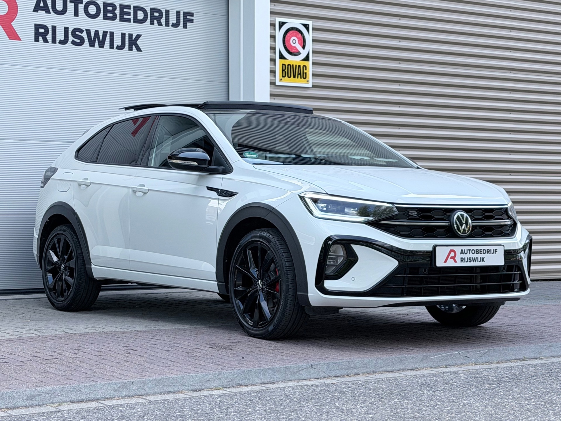 Volkswagen Taigo 1.5 TSI 3xR-Line (2022), foto 8