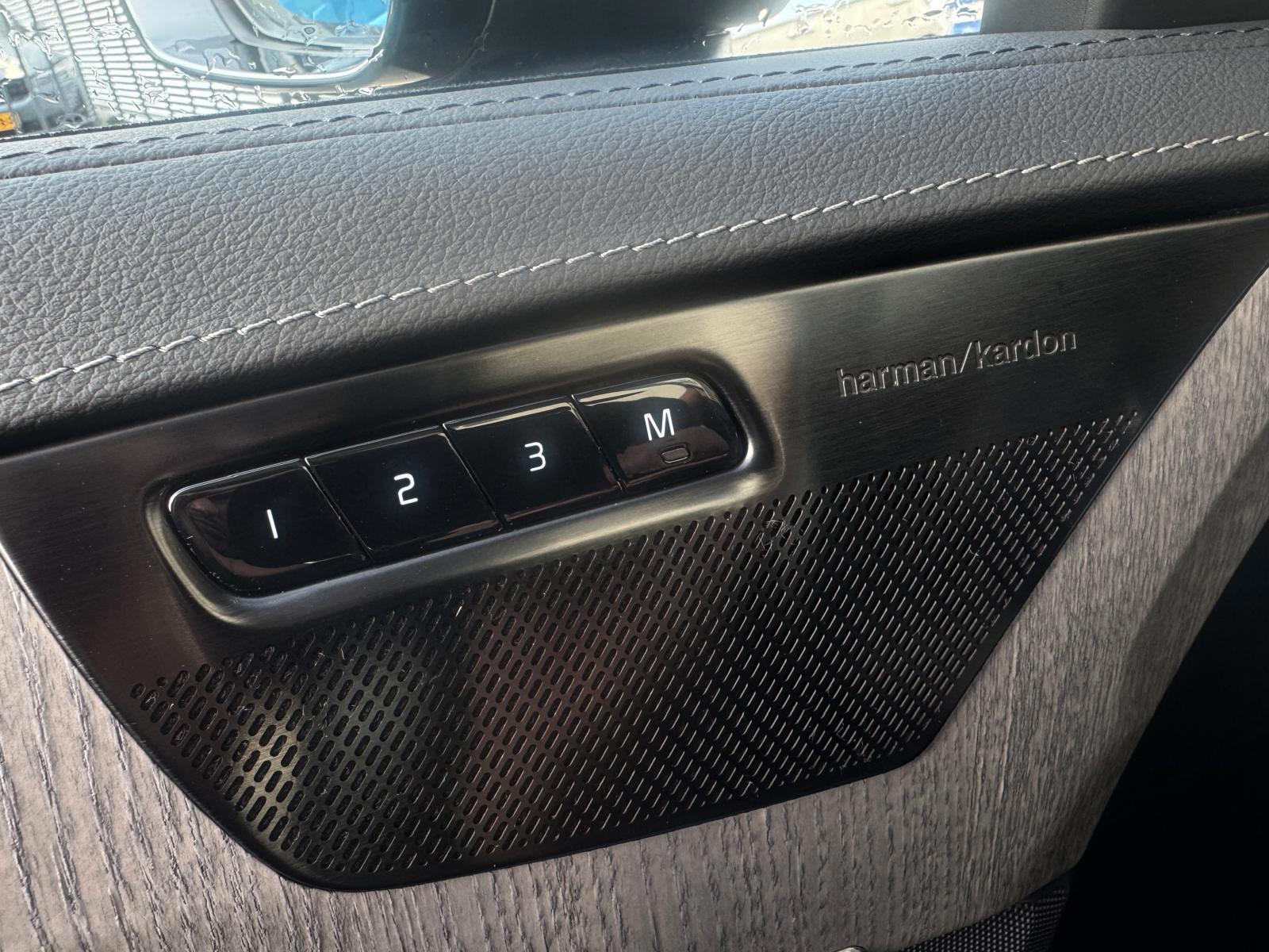 Volvo XC90 2.0 T8 Recharge AWD Ultimate Bright 7p (2022), foto 15