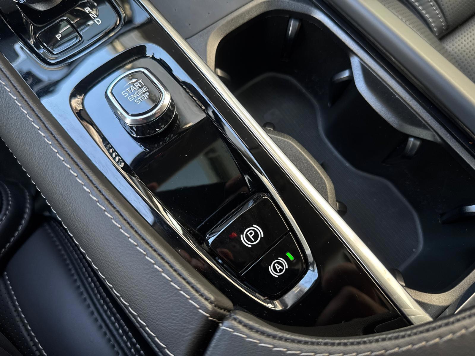 Volvo XC90 2.0 T8 Recharge AWD Ultimate Bright 7p (2022), foto 26