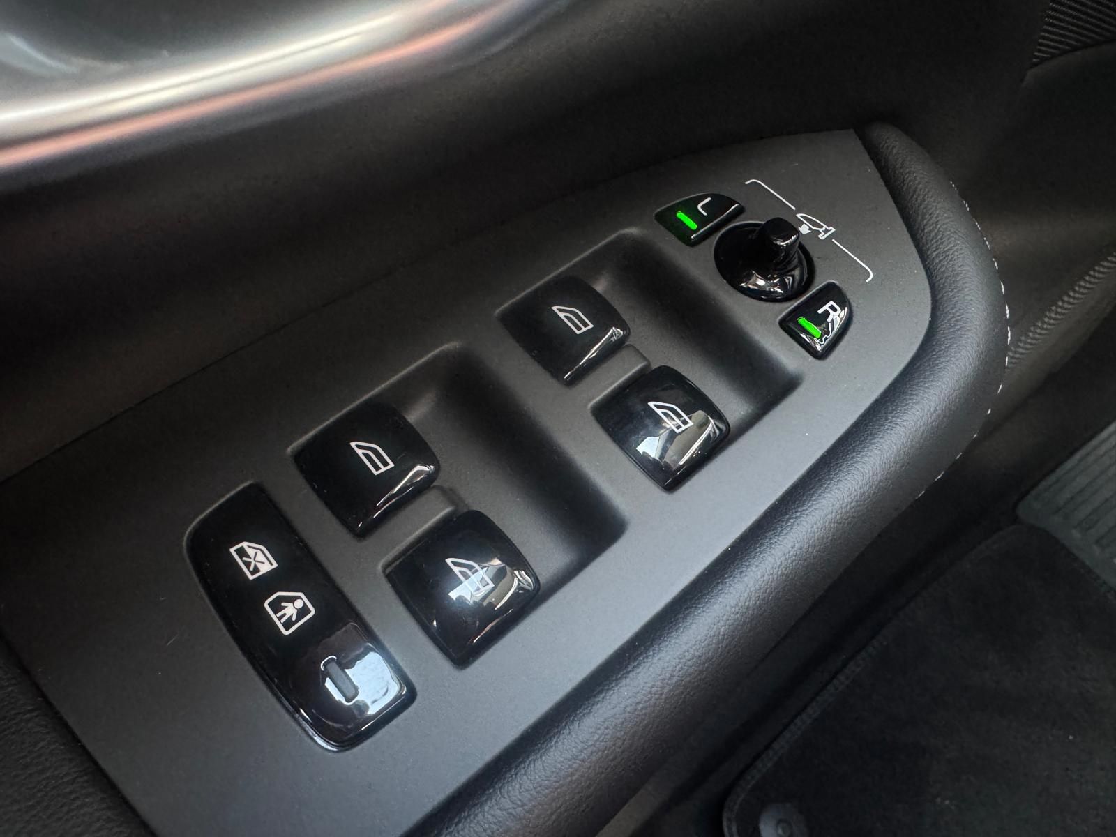 Volvo XC90 2.0 T8 Recharge AWD Ultimate Bright 7p (2022), foto 27