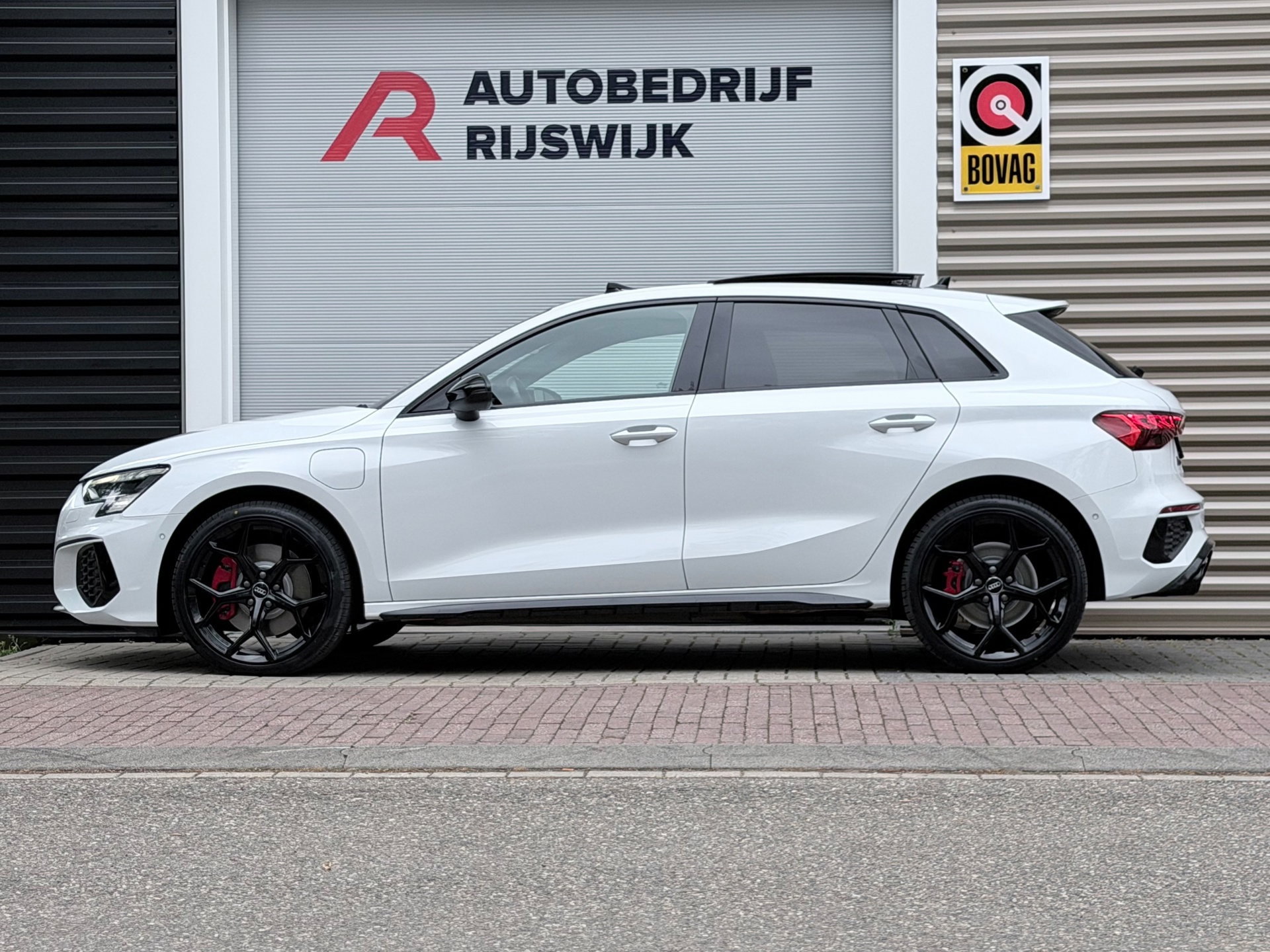 Audi A3 Sportback 45 TFSI e S edition Competition (2022), foto 2