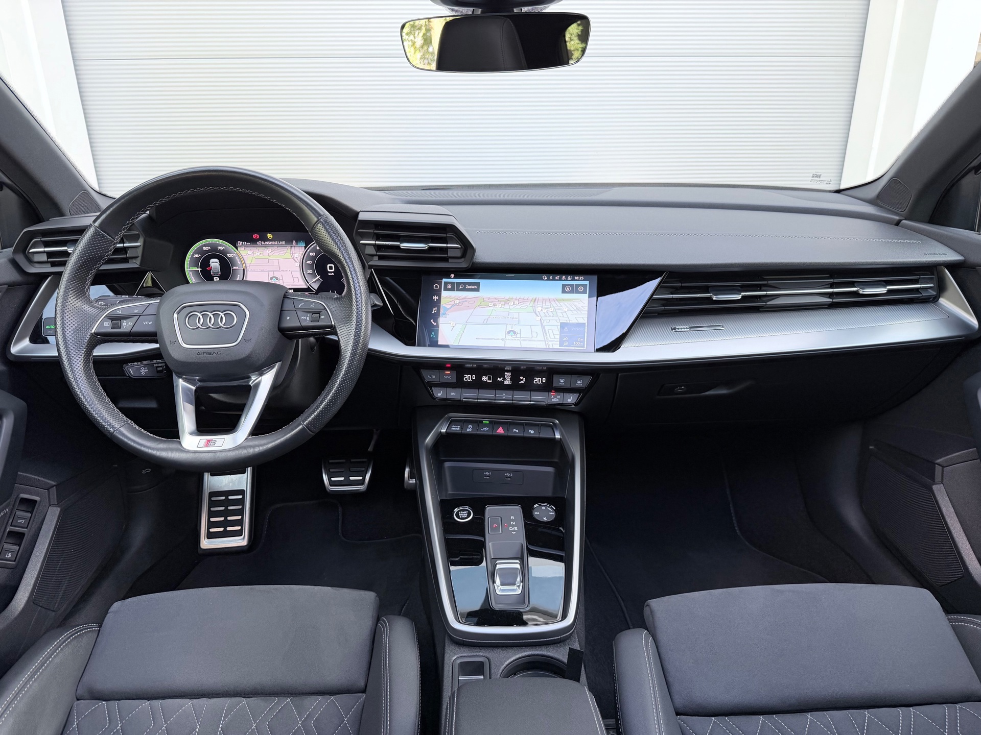 Audi A3 Sportback 45 TFSI e S edition Competition (2022), foto 11