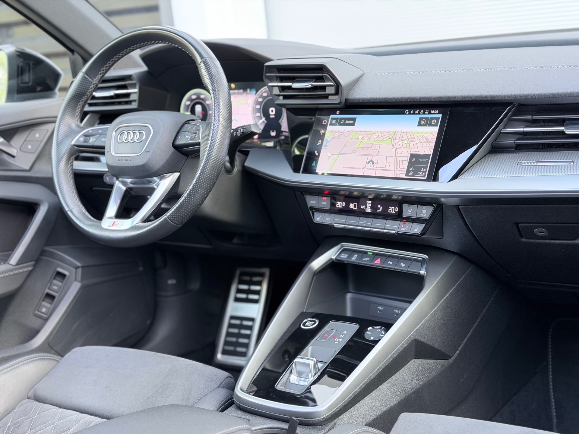 Audi A3 Sportback 45 TFSI e S edition Competition (2022), foto 18