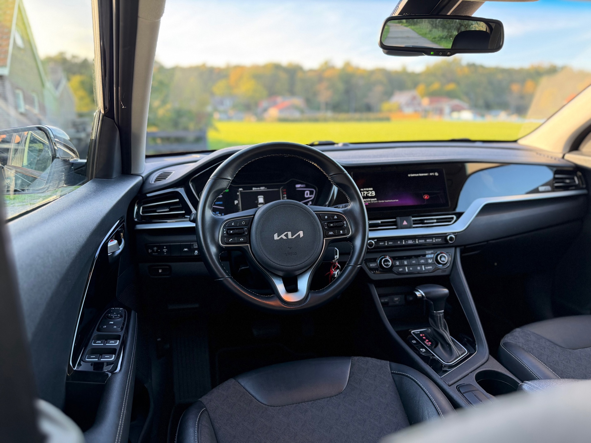 Kia Niro 1.6 GDi Hybrid DynamicLine (2022), foto 12