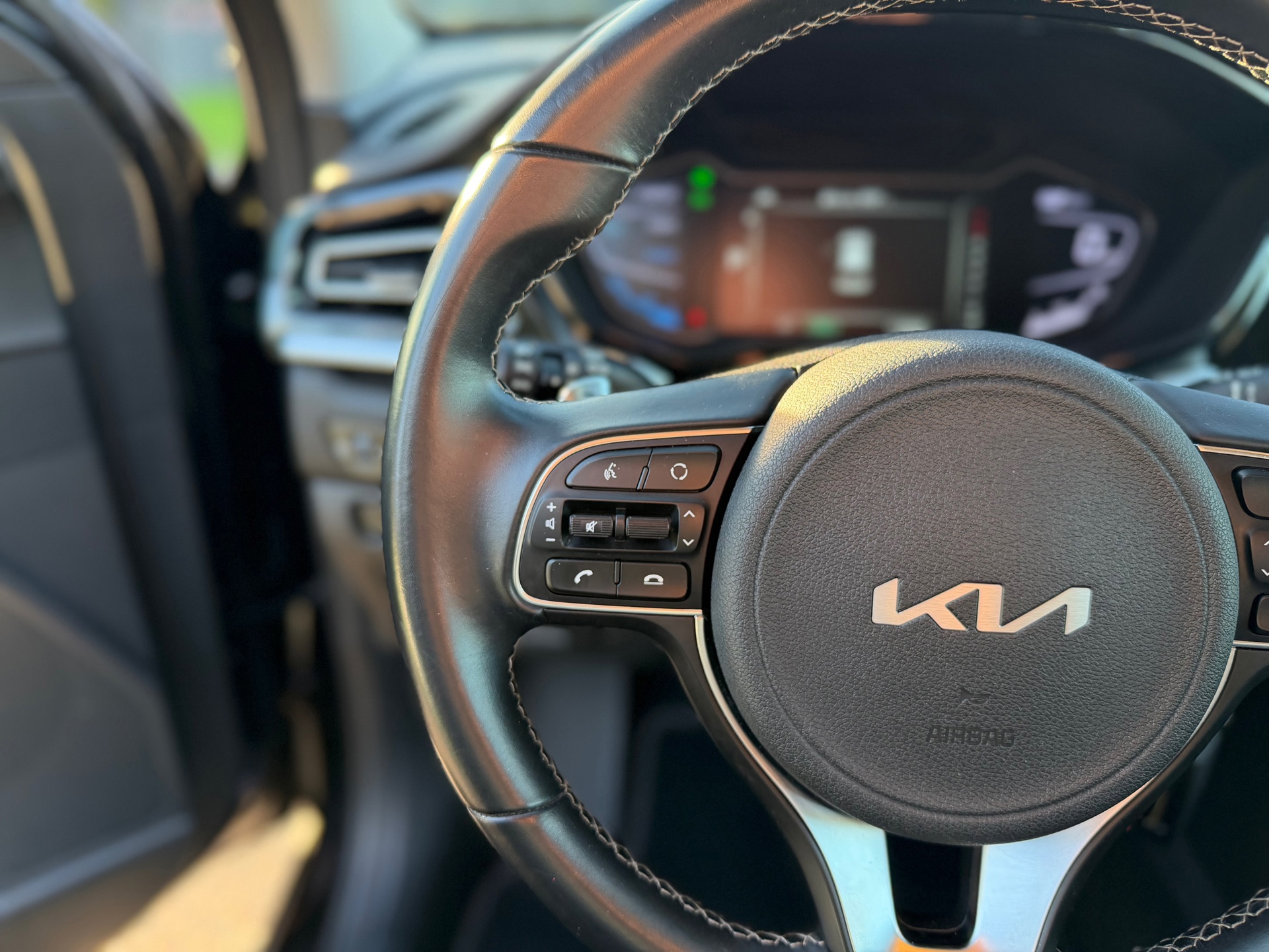 Kia Niro 1.6 GDi Hybrid DynamicLine (2022), foto 14