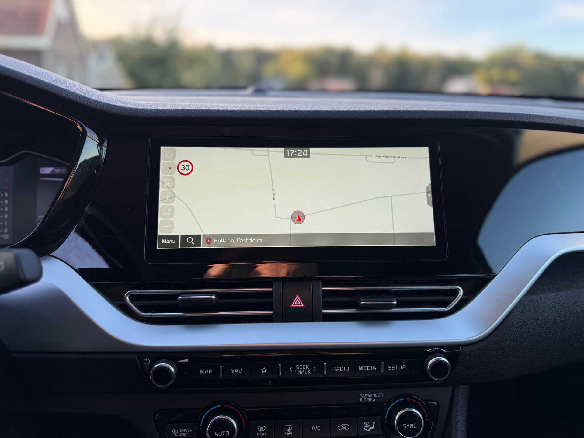 Kia Niro 1.6 GDi Hybrid DynamicLine (2022), foto 18