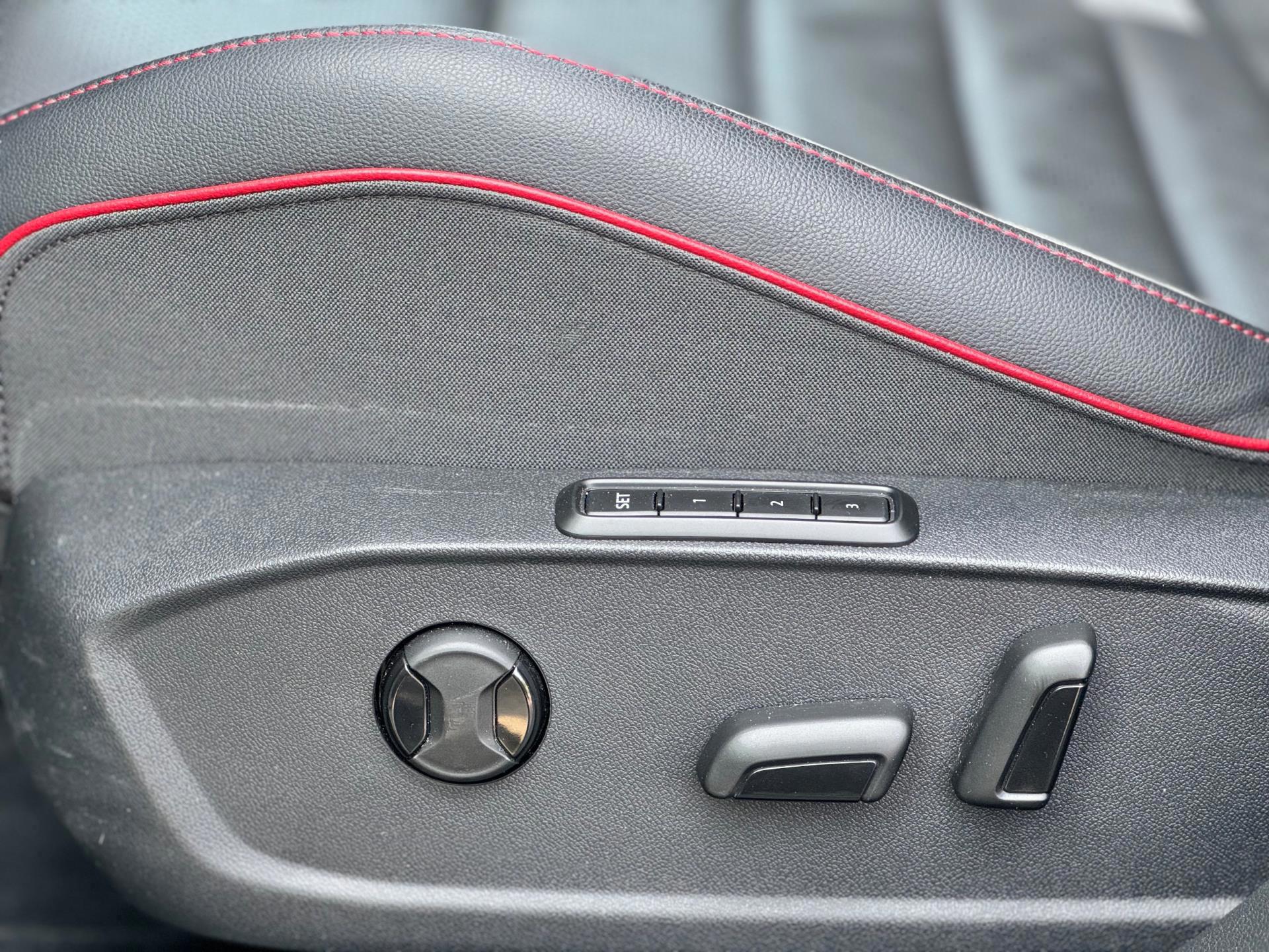 Volkswagen GOLF 2.0 TSI GTI (2022), foto 12