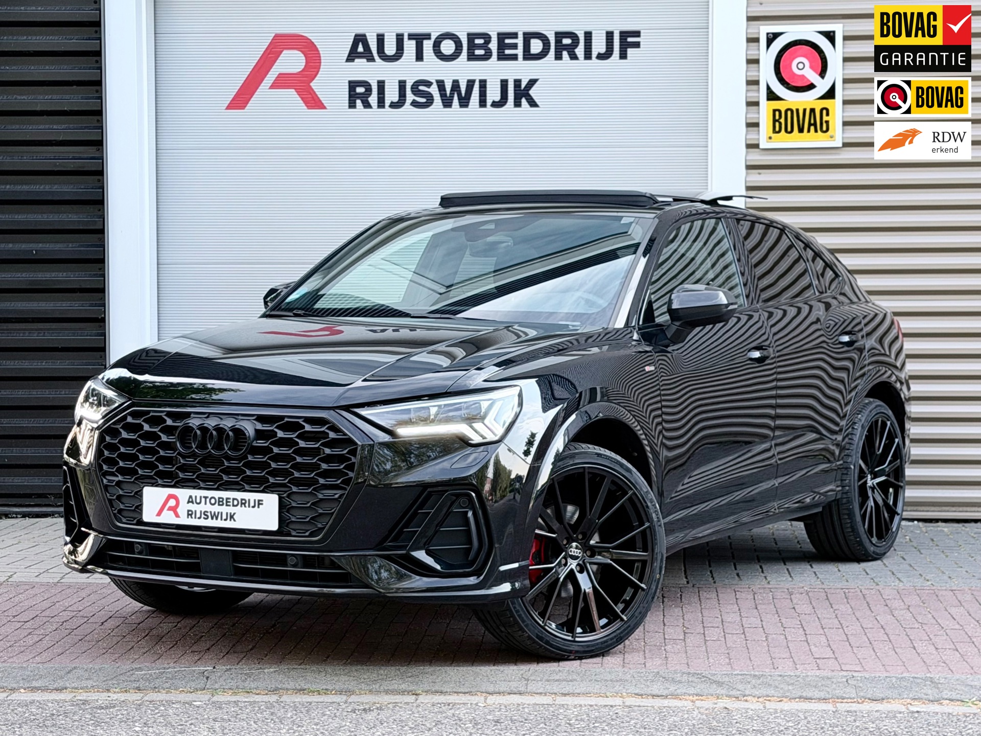 Audi Q3 SPORTBACK 35 TFSI S Edition Competition (2024), foto 1