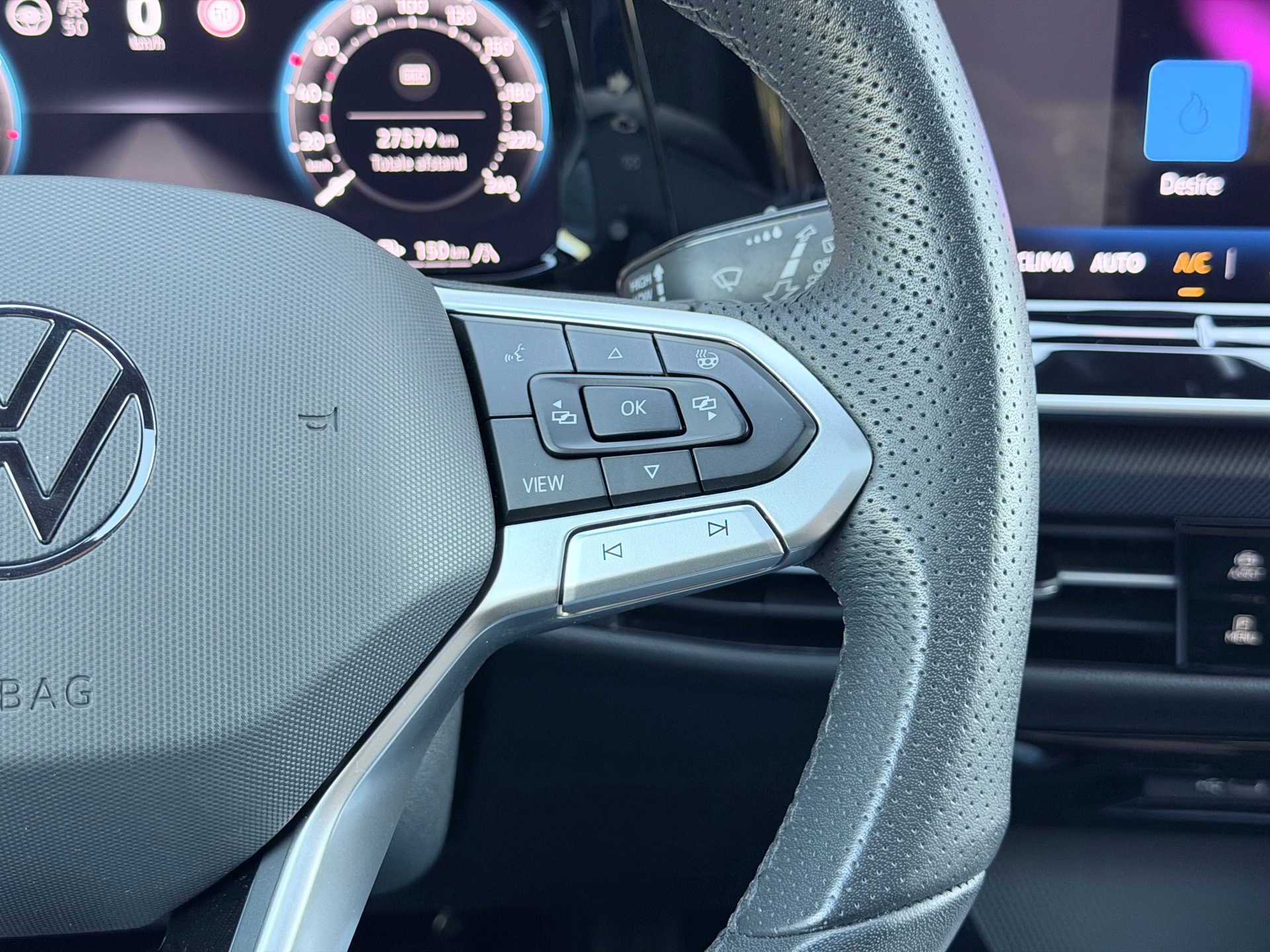 Volkswagen GOLF 1.5 eTSI R-Line Edition (2025), foto 17