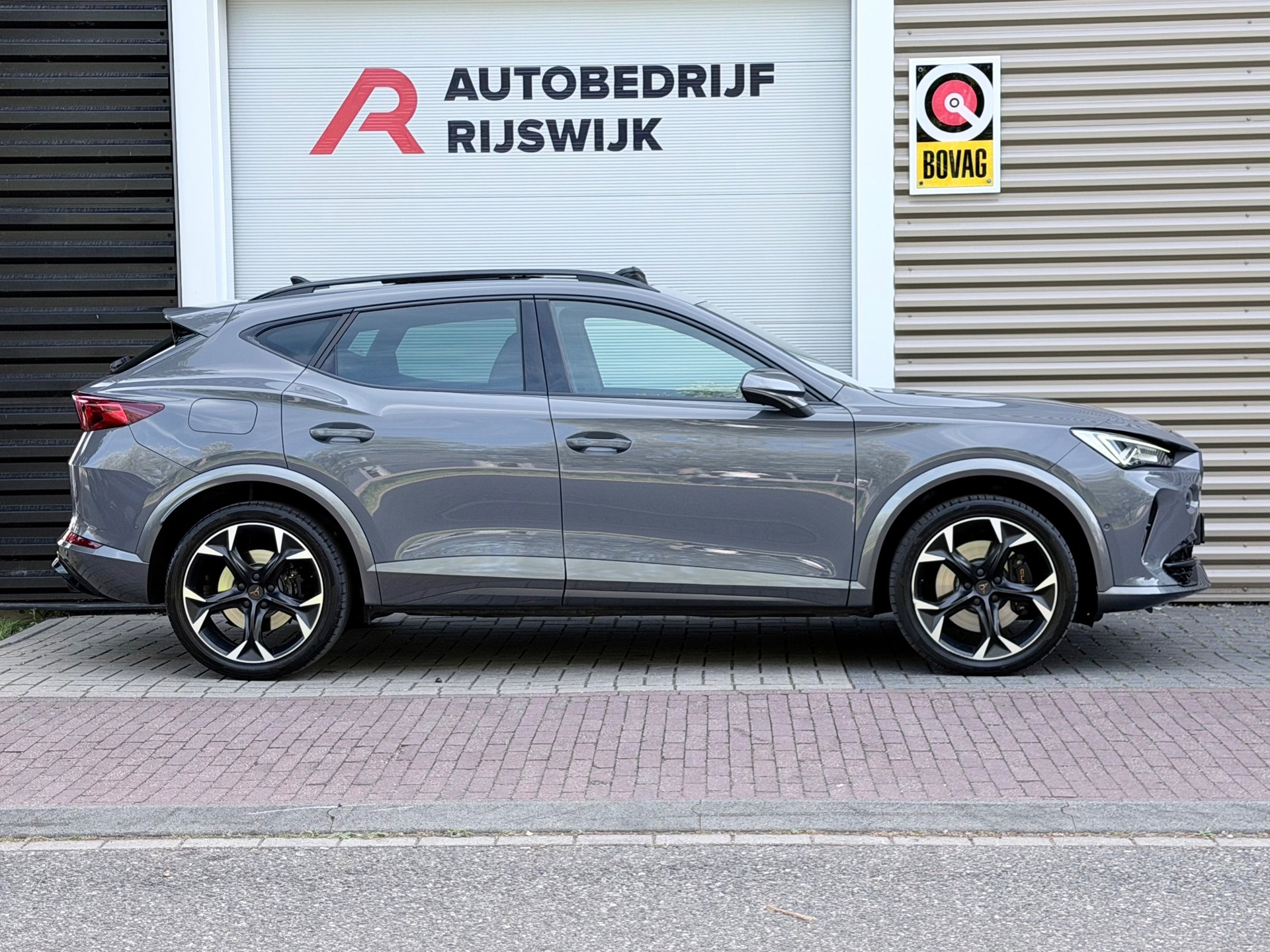 CUPRA Formentor 2.0 TSI 4DRIVE (2022), foto 5