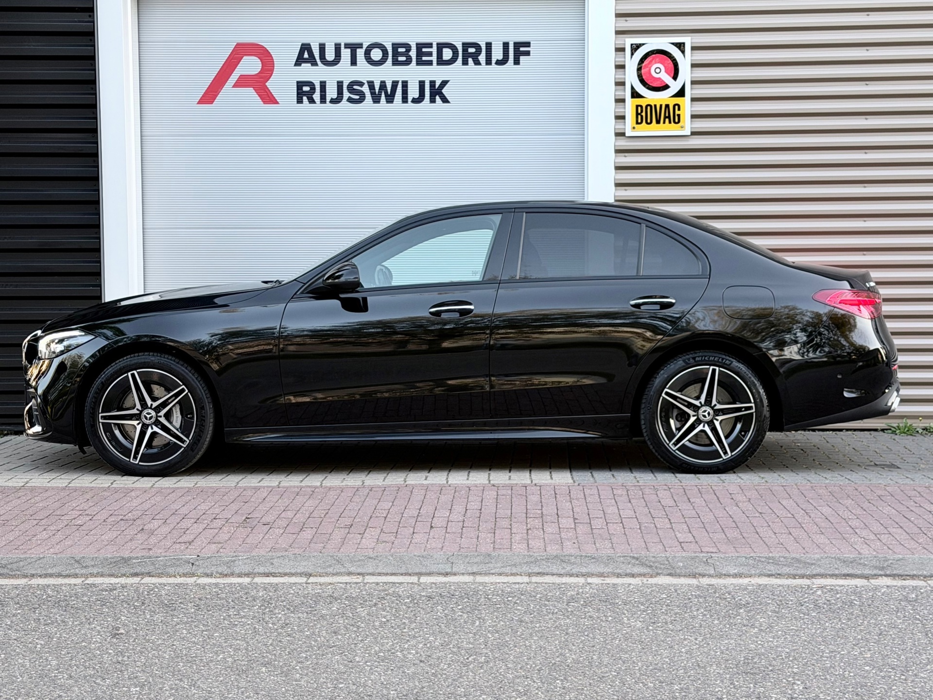 Mercedes-Benz C-klasse 300 e AMG Line Camera (2023), foto 2
